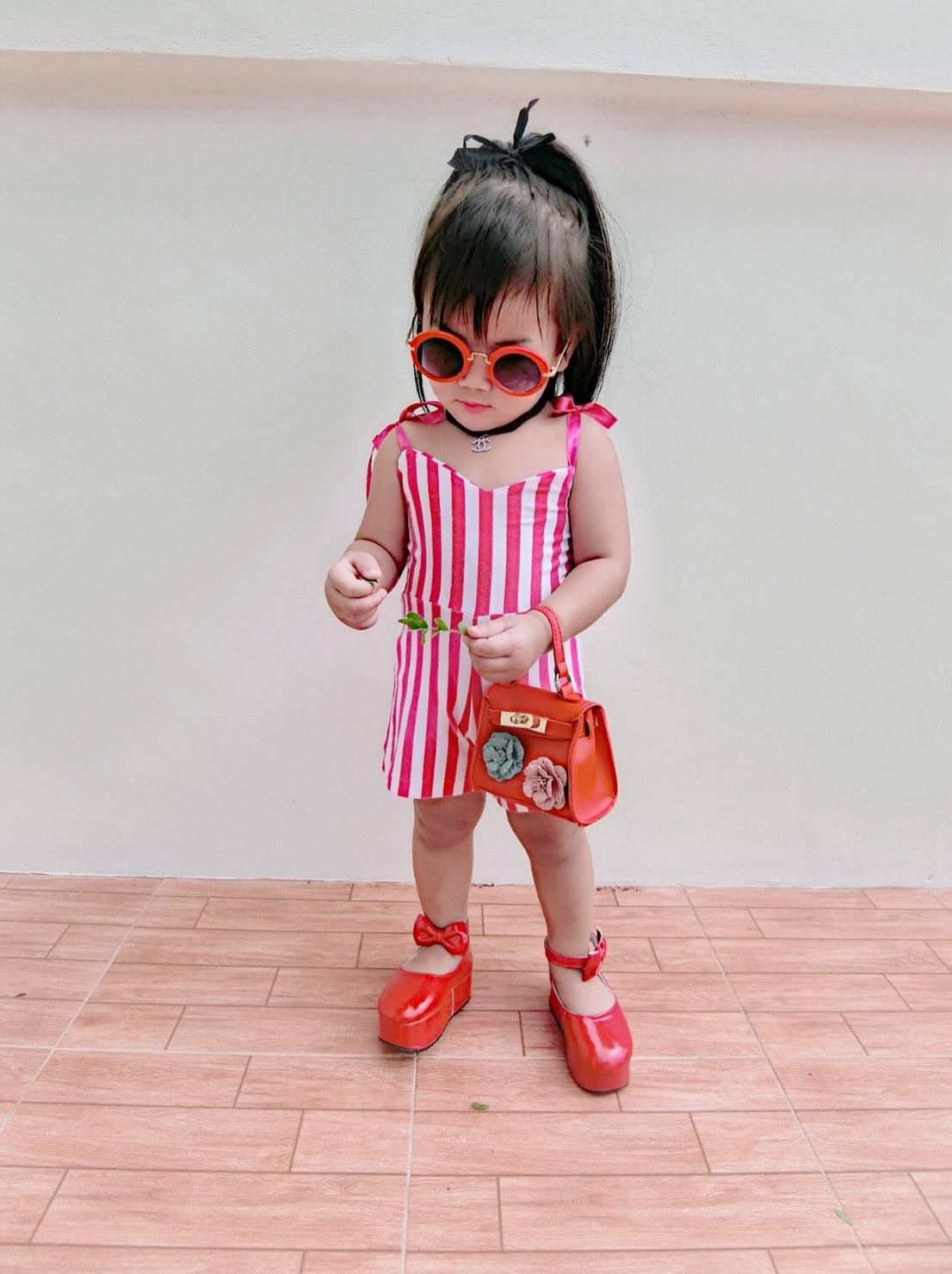 จั๊มสูทเด็ก ขาสั้น ลายริ้ว