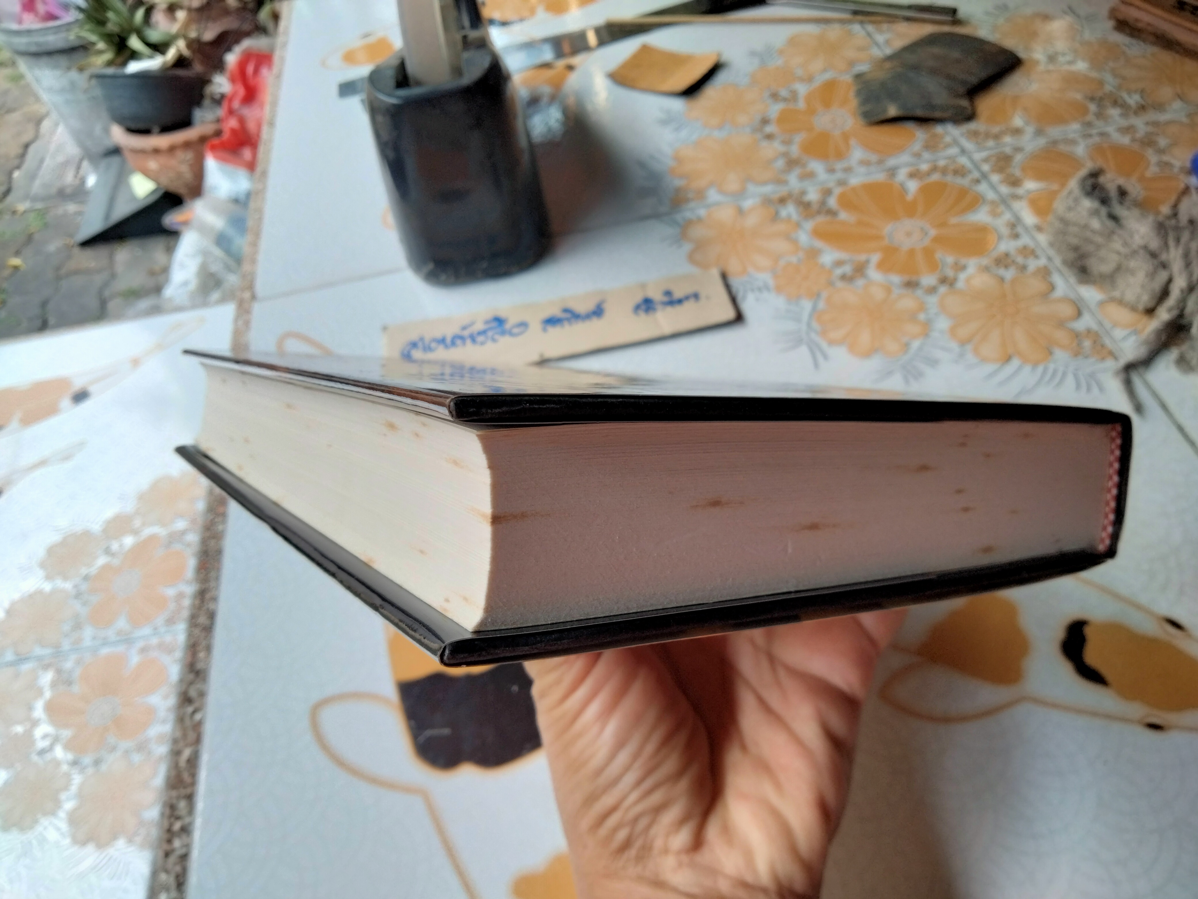 Rose Madder (ฉบับภาษาอังกฤษ) โดย Stephen King จัดพิมพ์โดย Viking ในปี 1995