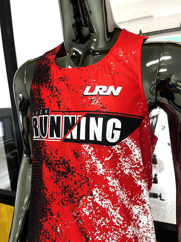 เสื้อวิ่งพิมพ์ลาย LRN เนื้อผ้า Micro square สำหรับวิ่งมาราธอน (MS08_1)