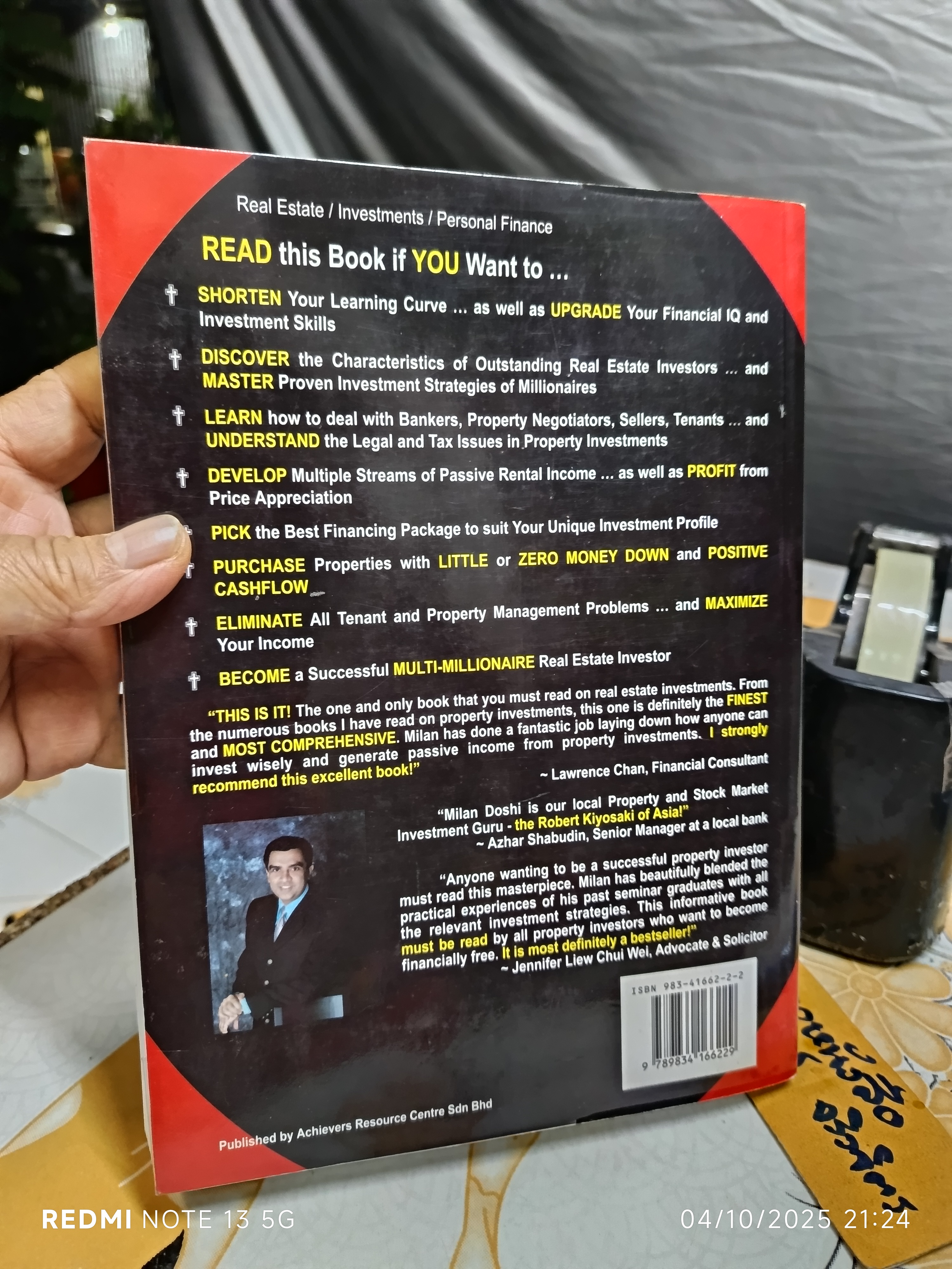 How YOU Can Become A Multi MILLIONAIRE Real Estate INVESTOR!" เขียนโดย Milan Doshi