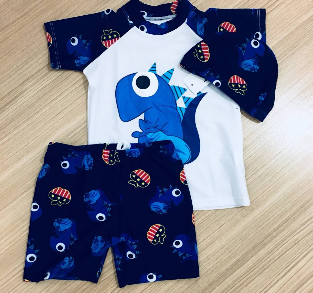 ชุดว่ายน้ำเด็ก ไดโนเสาร์