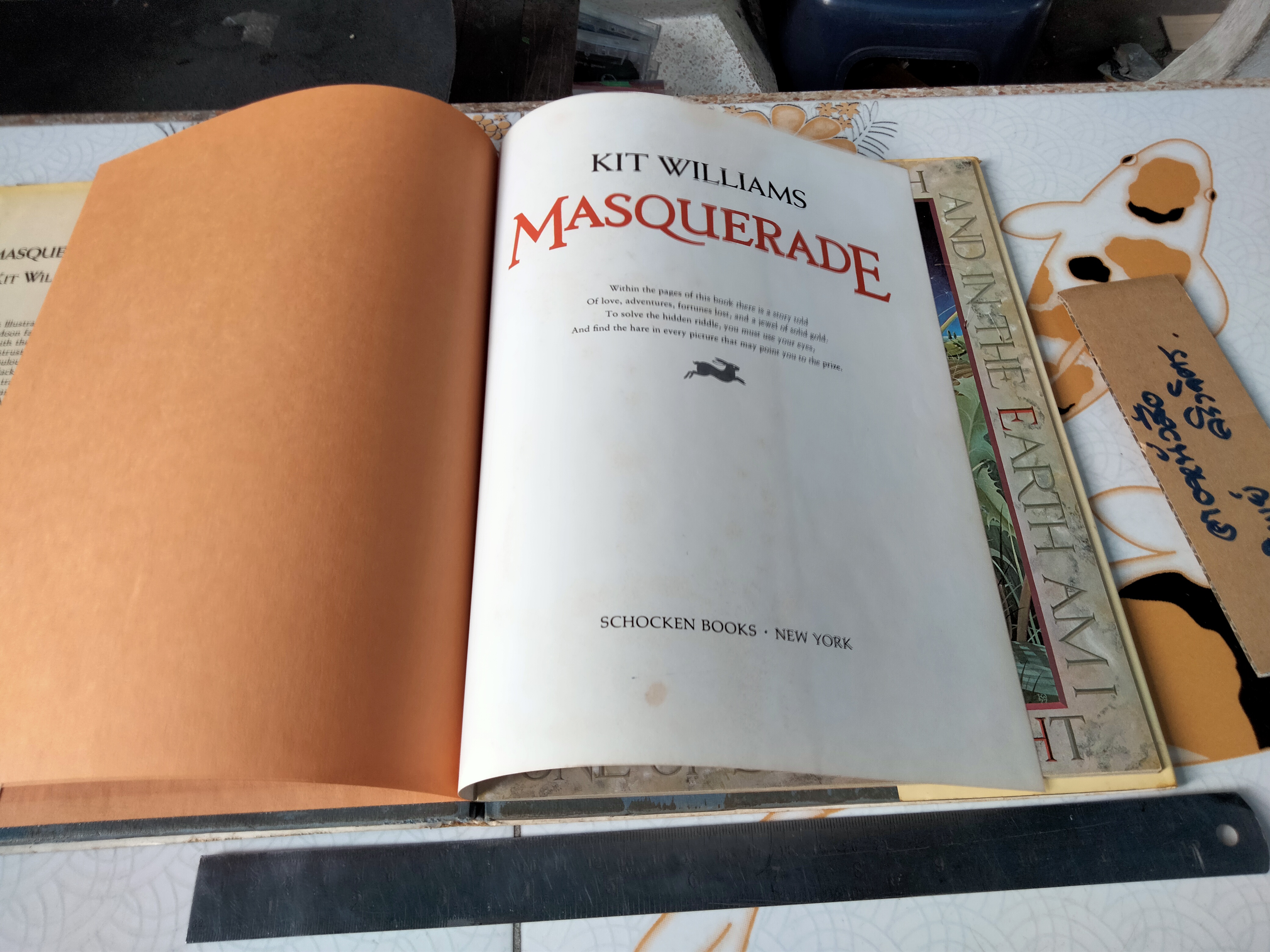 MASQUERADE และผลงานของ KIT WILLIAMS อีก 1 เล่ม (ขายรวม 2 เล่ม)
