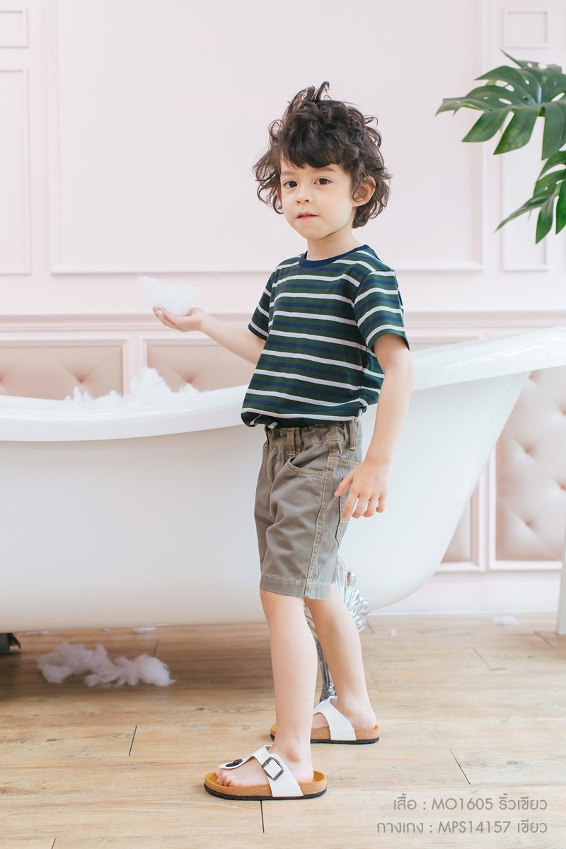 เสื้อยืดเด็กชาย ริ้วเขียว