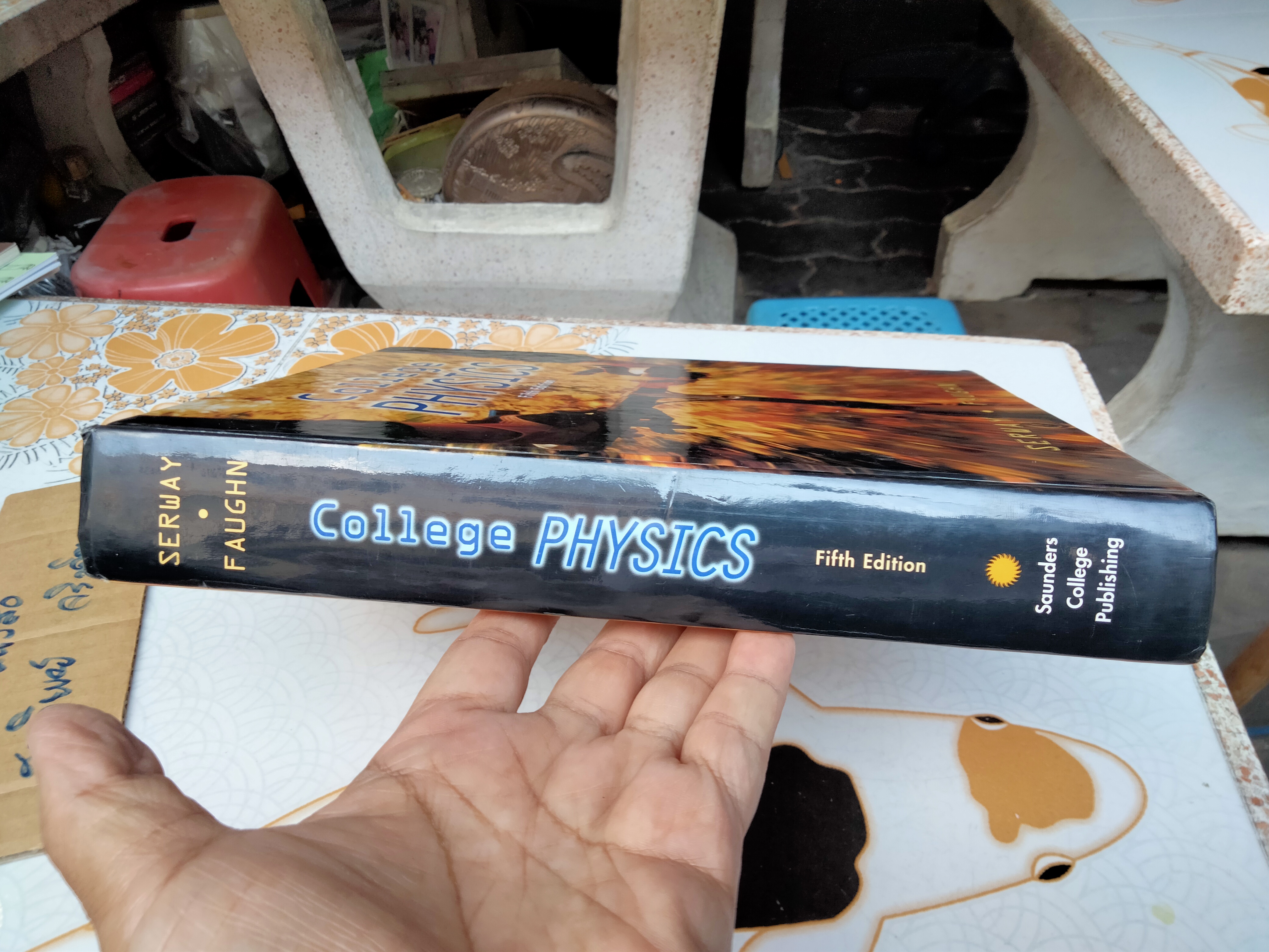 College Physics - Serway , Faughn Textbook 5th editio **สินค้าหมด**