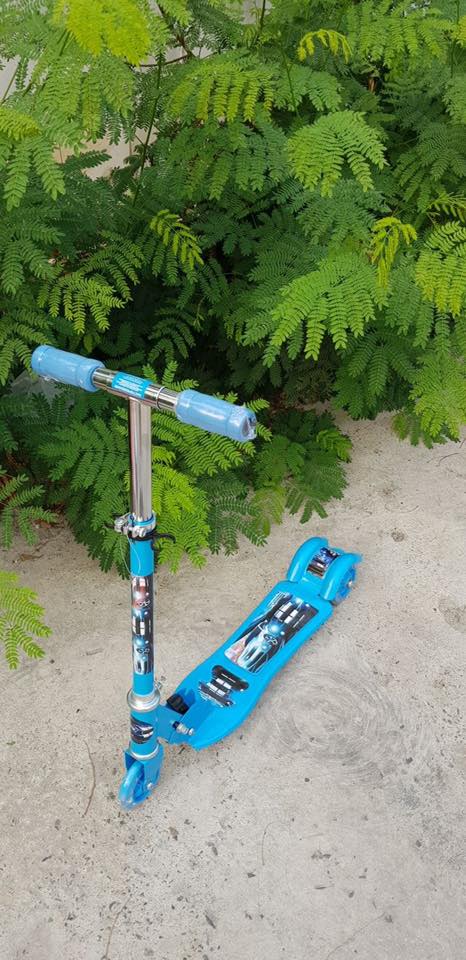 สกูตเตอร์ 3 ล้อ