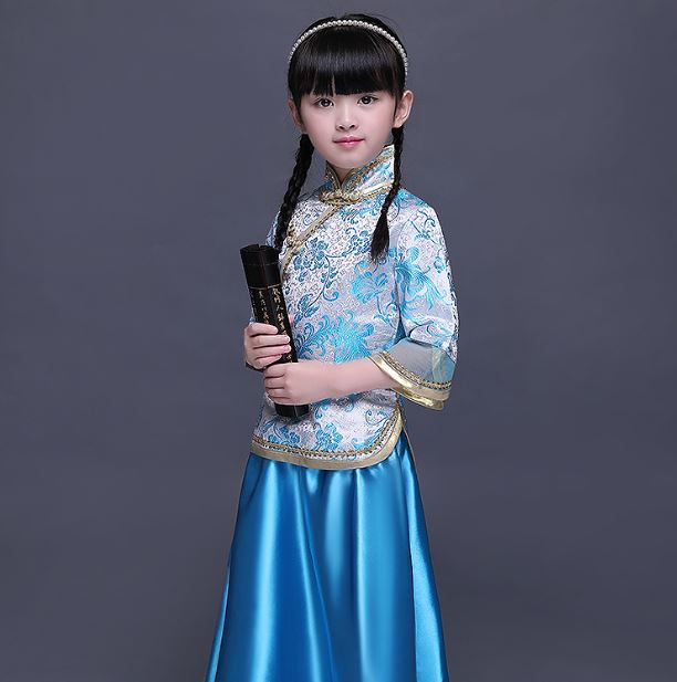 ชุดนักเรียนหญิงสมัยสาธารณรัฐจีน 民国学生服小姐装服 Young Student Girls' Uniforms of Republic of China