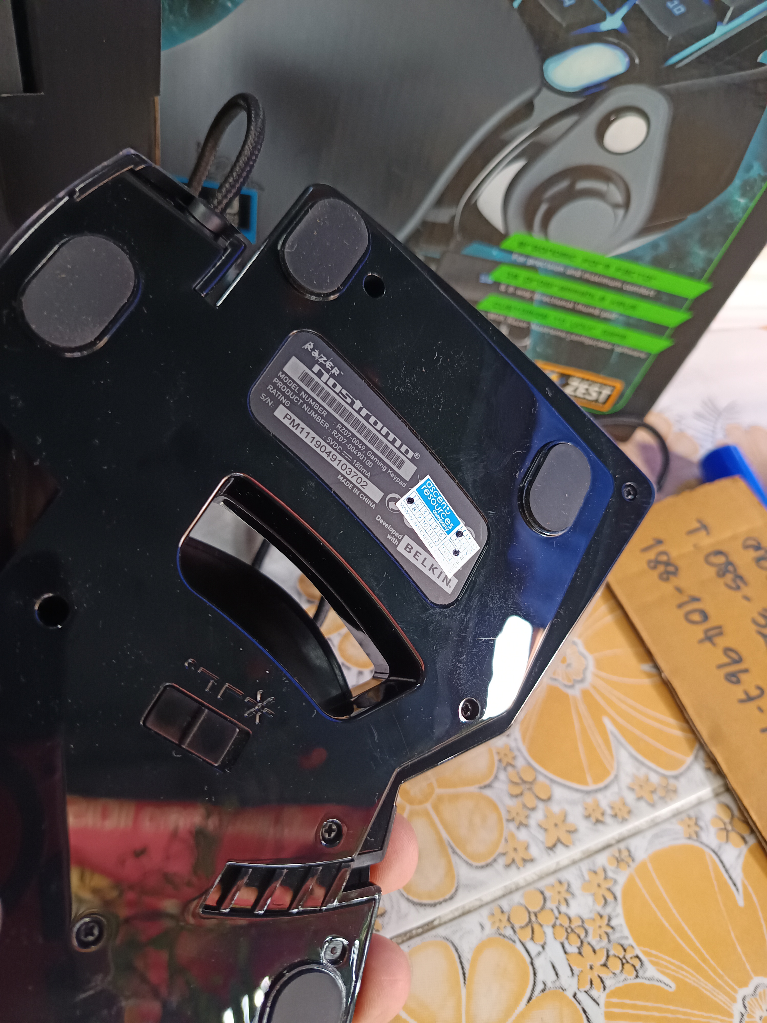 RAZER Nostromo Expert Gaming Keypad .. 16 Programmable **สินค้าหมด**