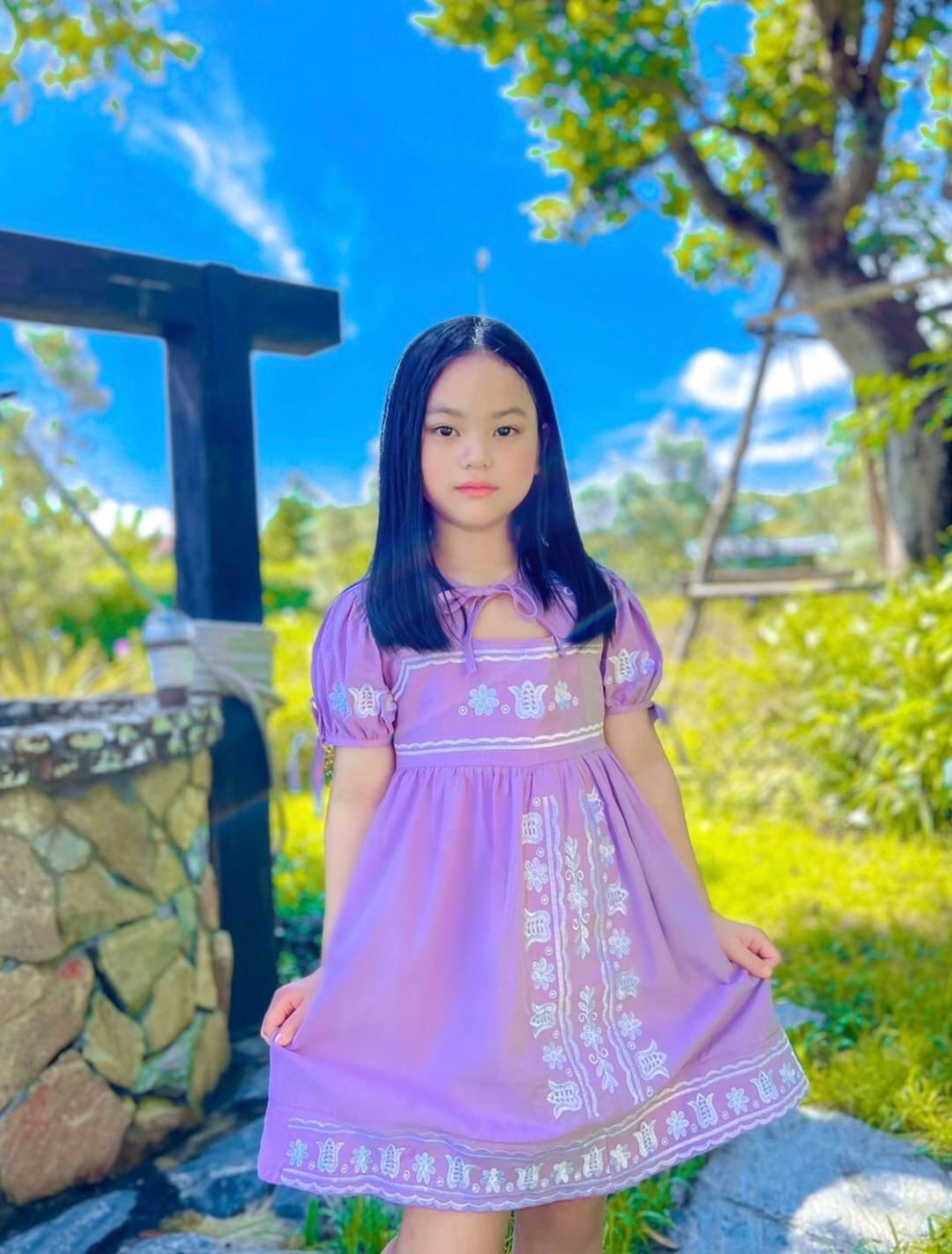 เดรสเด็กหญิงปักลาย