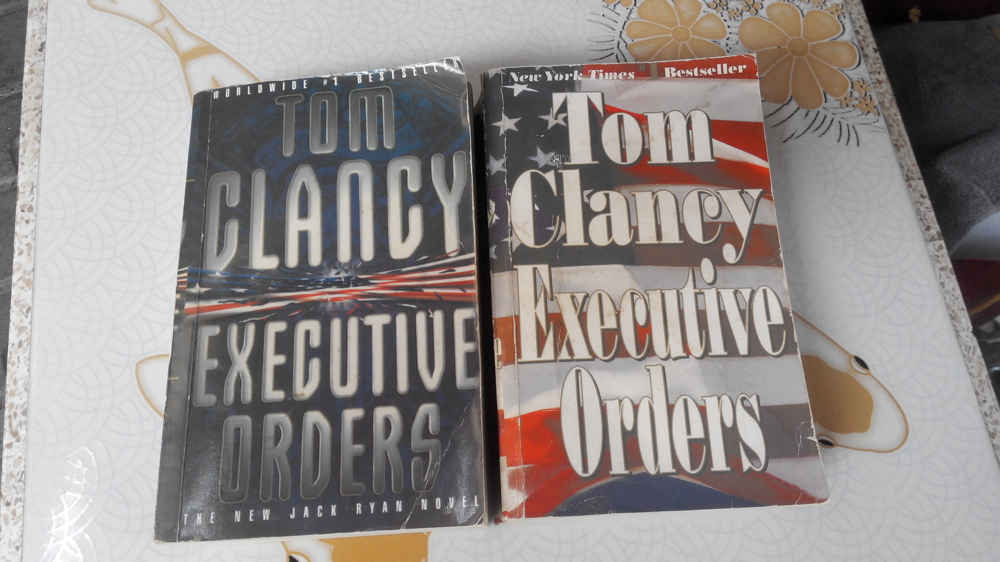 ขย้ำพยัคฆราช (EXECUTIVE ORDERS) - TOM CLANCY ภาษาไทย (2 เล่มจบ) **สินค้าหมด**