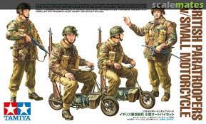 35337 1/35 British Paratroopers with Small Motorcycle