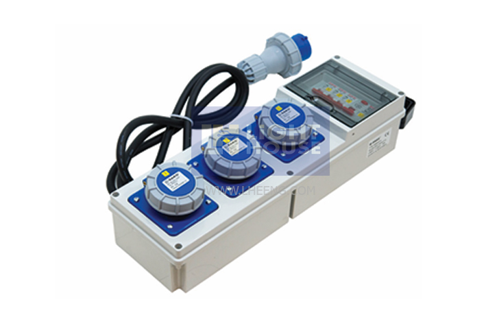 A06MA07-4 "DAKO PLUG" กล่องปลั๊กกระจายไฟ 2P+E 16A 230V IP55 (ชุดปลั๊ก IP67)
