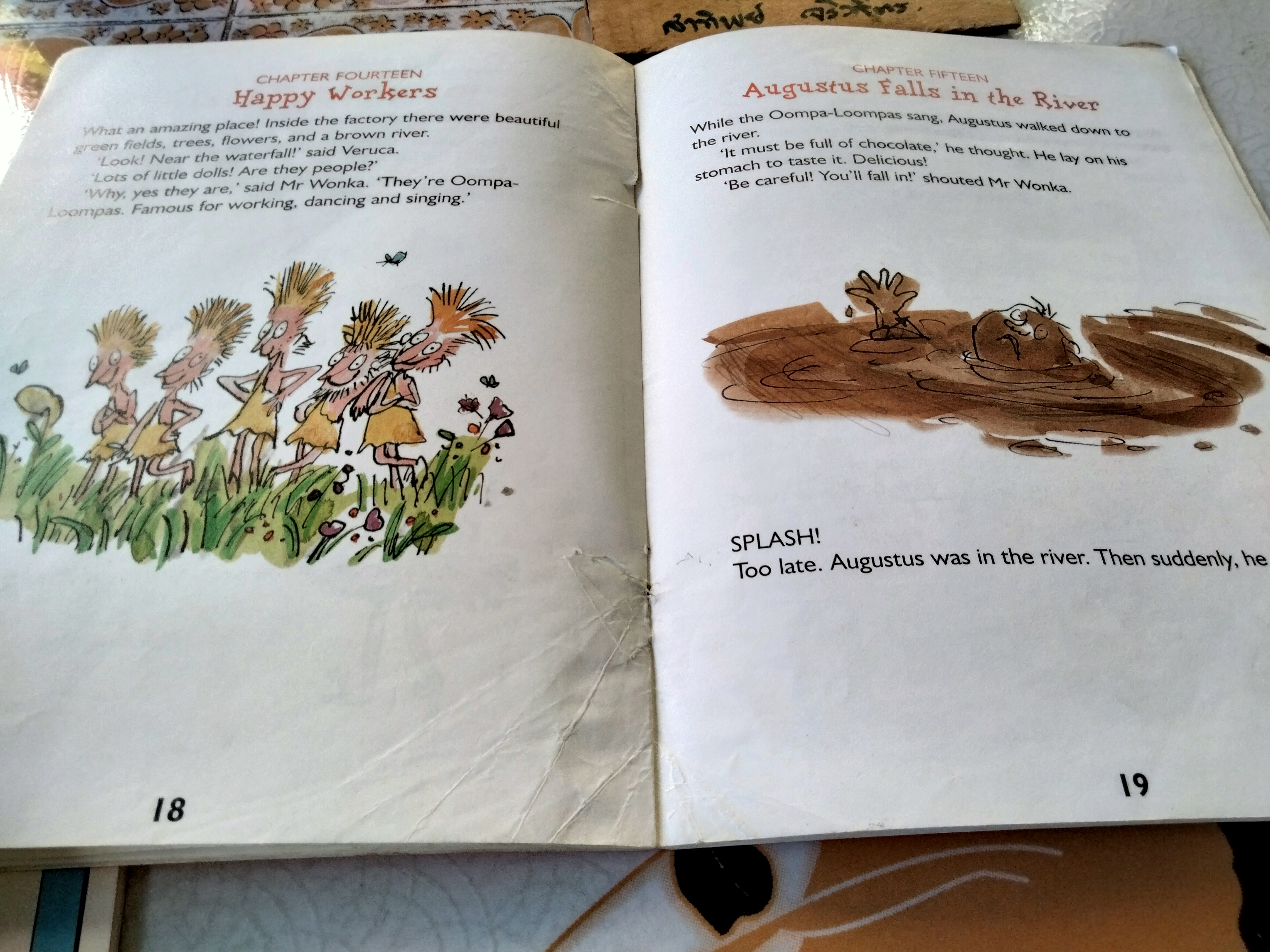 งานเขียน Roald Dahl - Dirty Beasts - Charlie and the Chocolate Factory (ขายรวม 2 เล่ม) **สินค้าหมด **