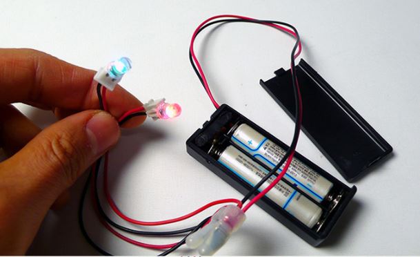 3D จิ๊กซอว์เกาหลี หอคอยกรุงโซลมีไฟ LED 3D Jigsaw 한국 퍼즐 LED 조명이 있는 3D Jigsaw Seoul Tower with LED