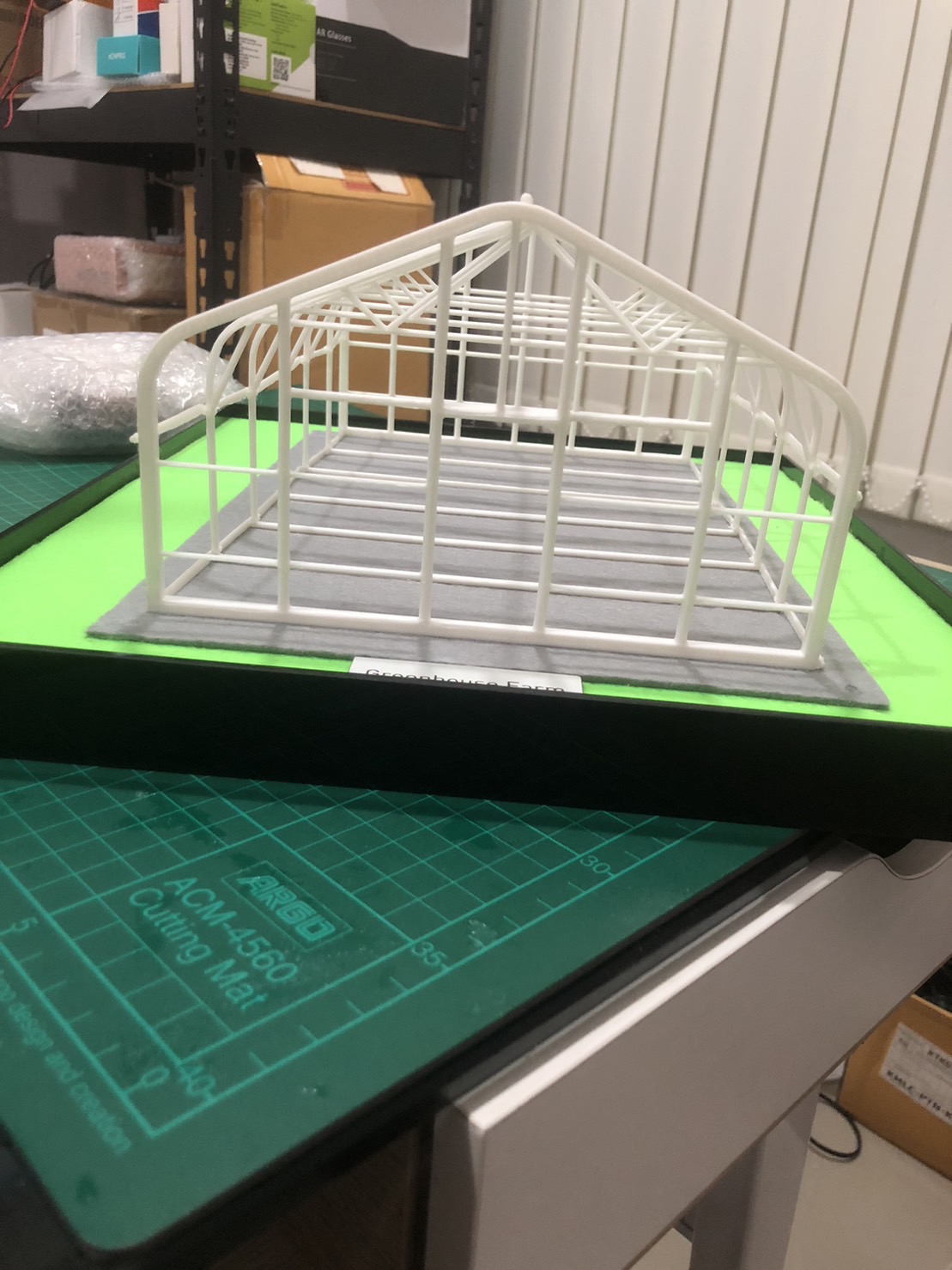 โมเดลโรงเรือน Greenhouse ทรงจั่วโค้ง พลาสติกใส ของจริง 30x32x30 cm