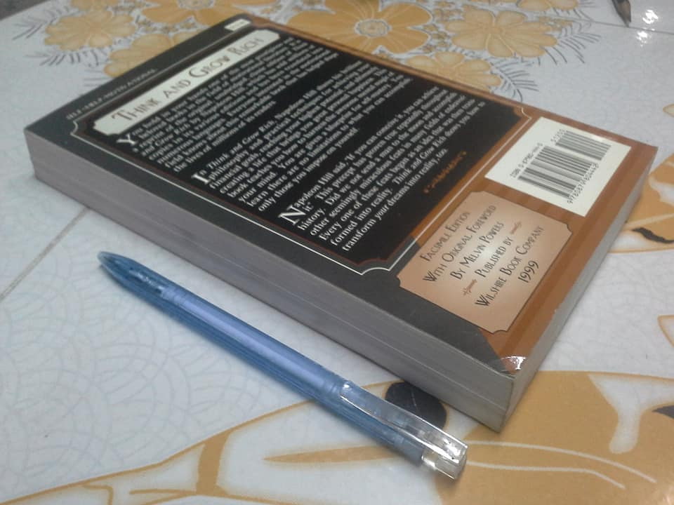 หนังสือภาษาอังกฤษ THINK AND GROW RICH (Original Unabridged Version) - NAPOLEON HILL, forward by Melvin Powers.**สินค้าหมด**