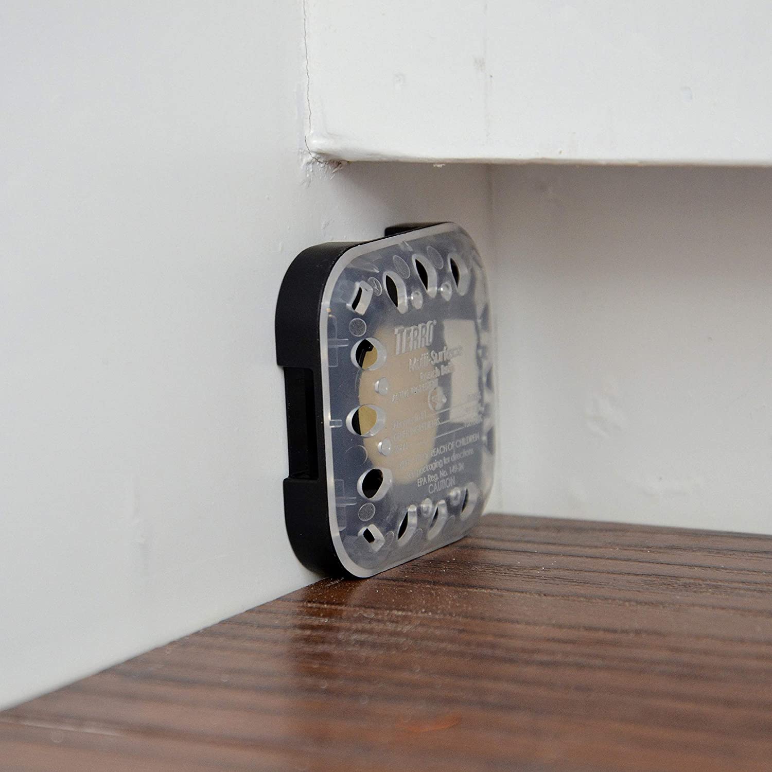 TERRO® T500 Multi Surface Roach Baits 6 Bait Stations + Adhesive Strips ผลิตภัณฑ์กำจัดแมลงสาบ