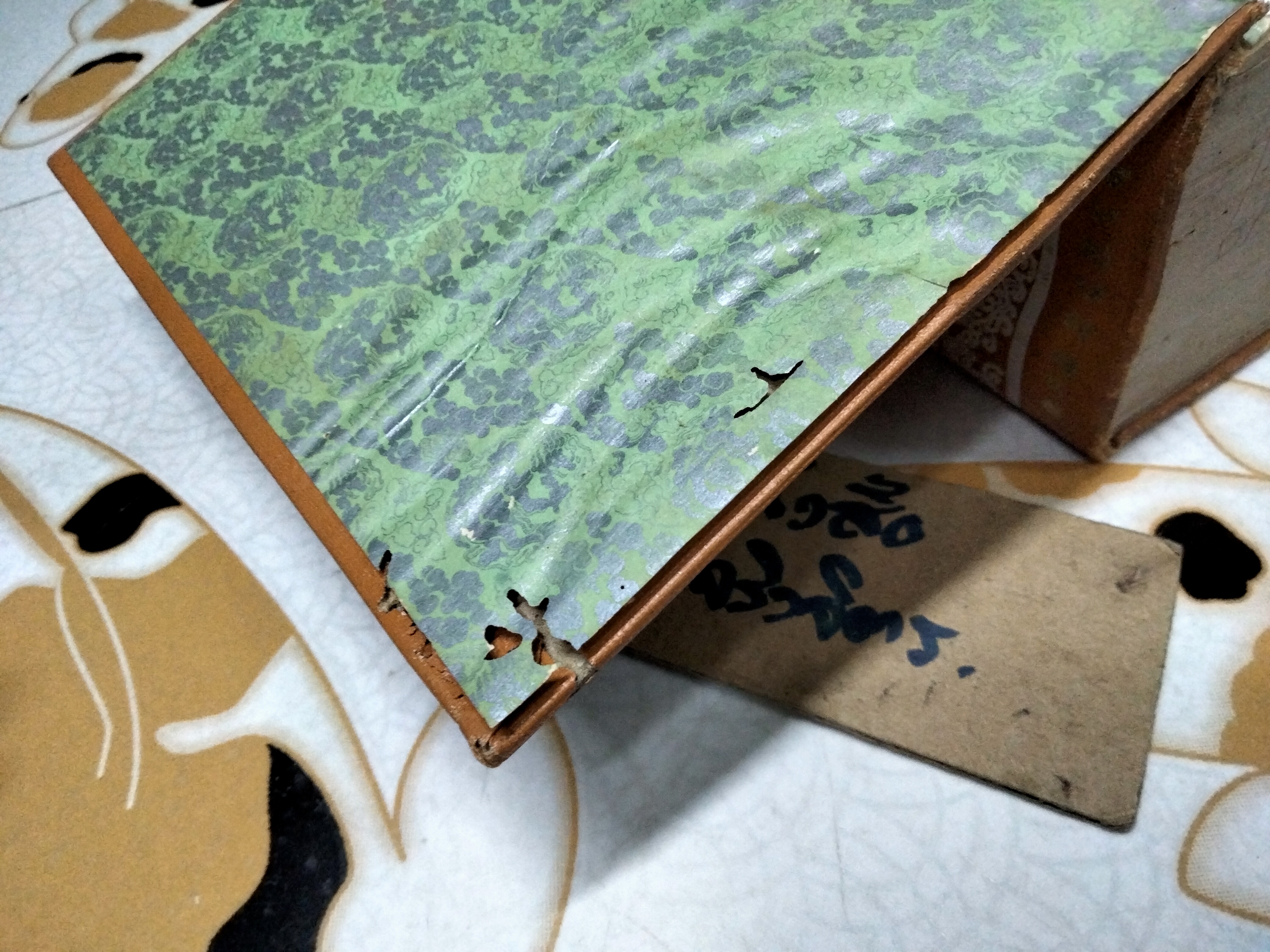 ปทานุกรมจีน-ไทย โดย ชวน เขียวโชลิต (หรือ ประสิทธิ์ ชวลิตธำรง) พิมพ์ครั้งแรกปี 2505 **สินค้าหมด**