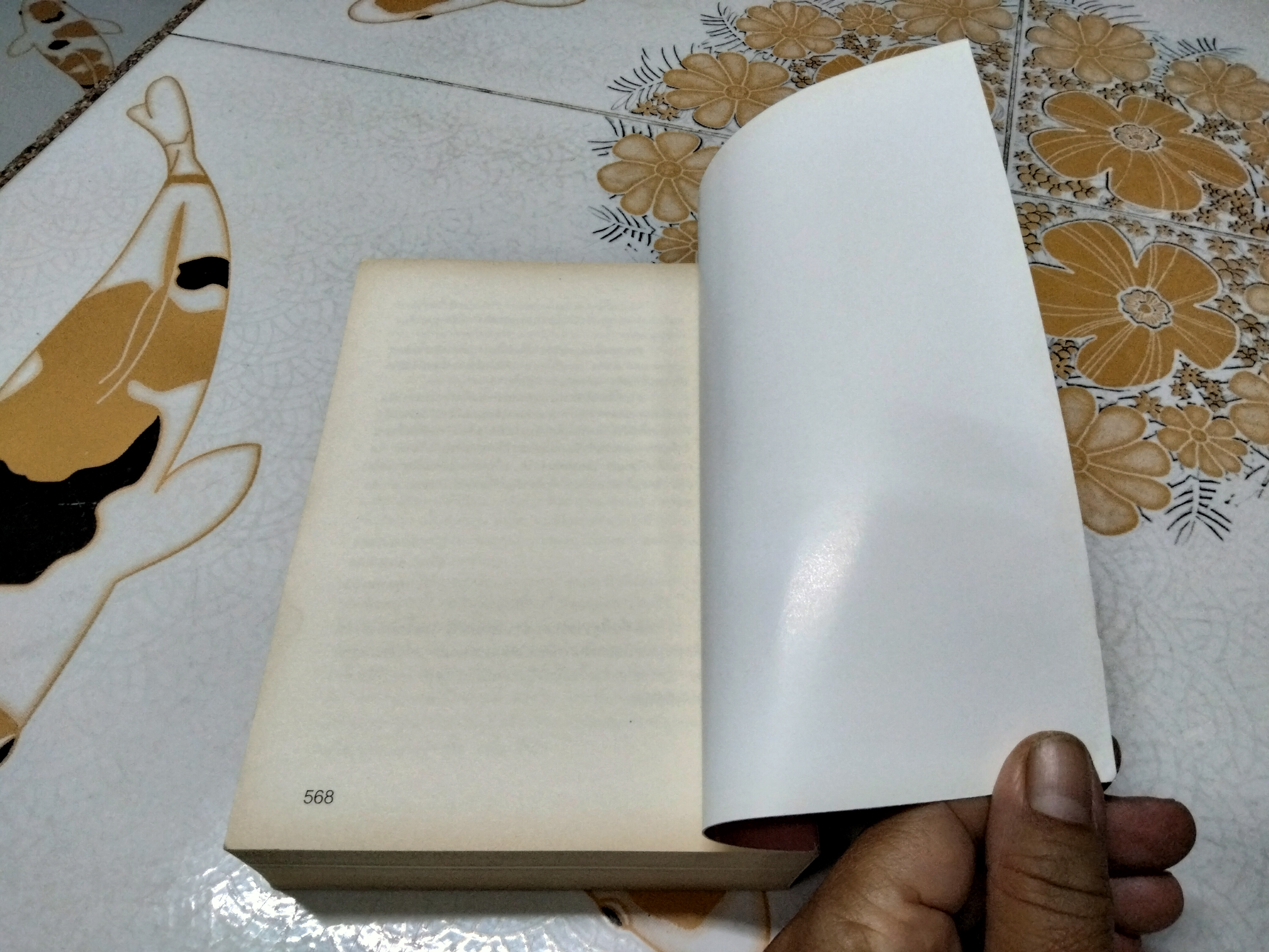 ทไวไลท์วอทช์ (Twilightwatch) Sergai Lukyanenko เขียน สุวิทย์ ขาวปลอด แปล **สินค้าหมด**, สนพ.วรรณวิภา