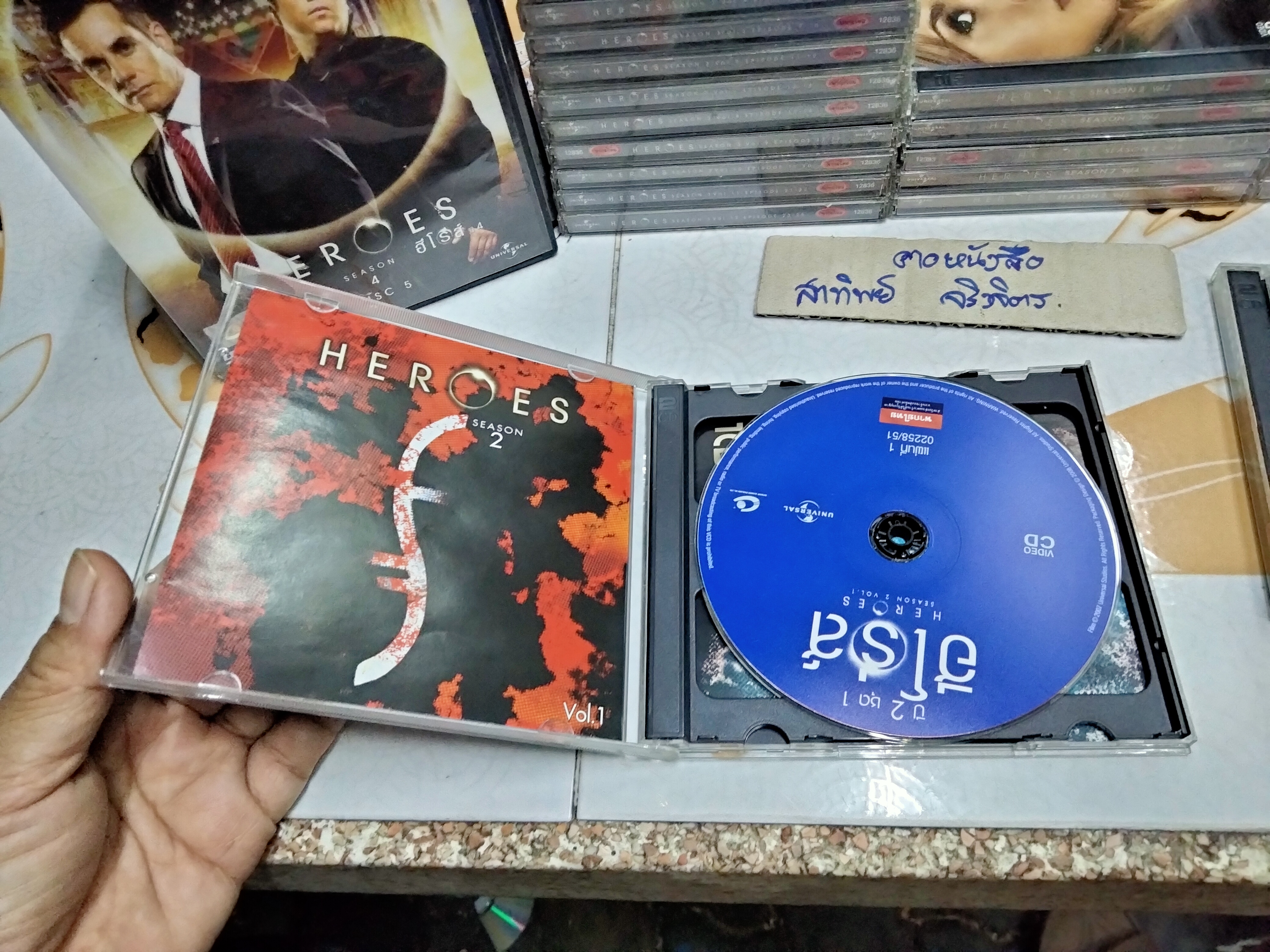 ฮีโร่ส์ ทีมหยุดโลก ซีซั่น 1-4 Heroes season 1-4 (แผ่น VCD + DVD จากร้านเช่า)