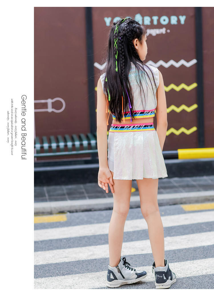 ชุดเต้นเด็กหญิง เสื้อกล้ามกับกางเกงกระโปรง ปักเลื่อม