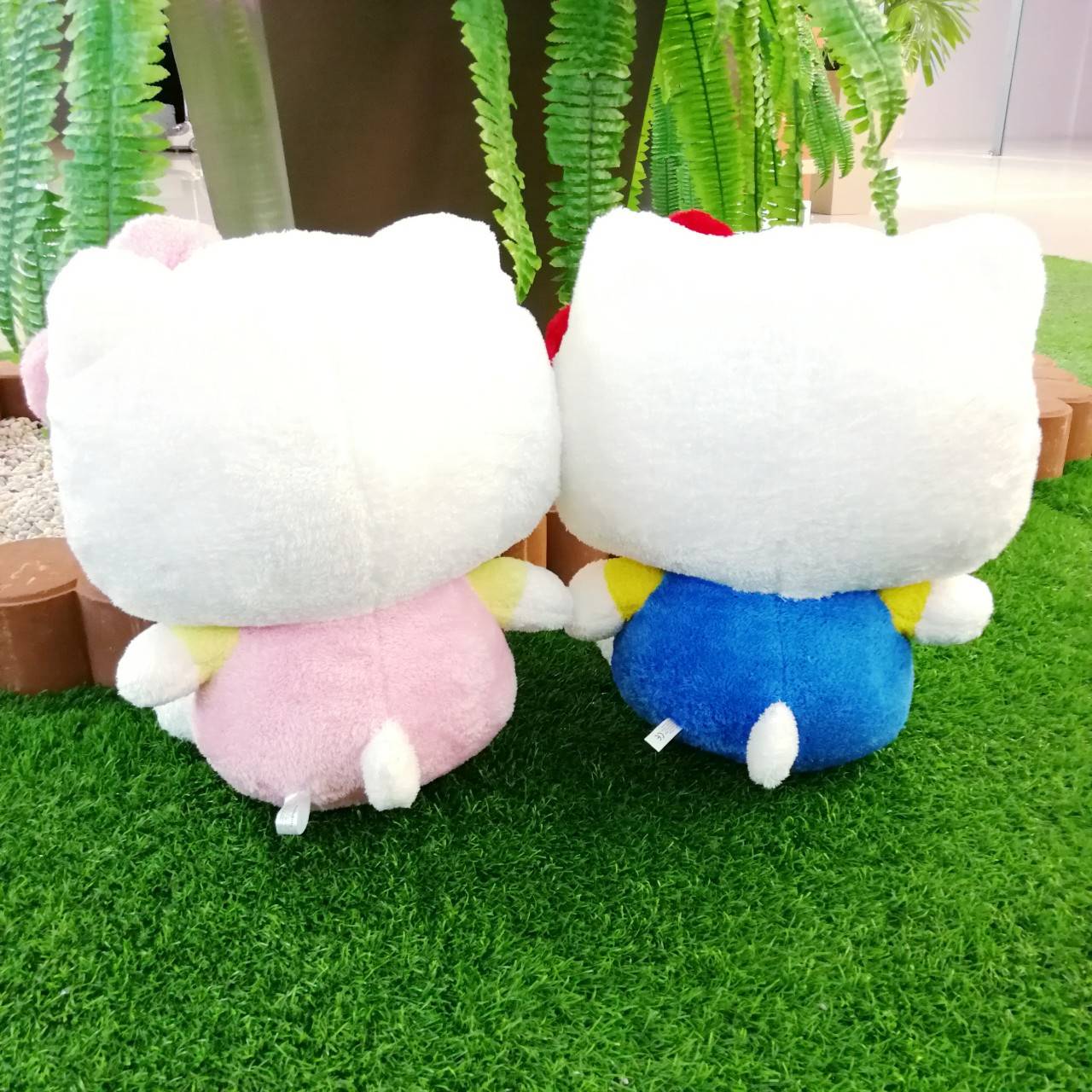 ตุ๊กตา Kitty 15 นิ้ว