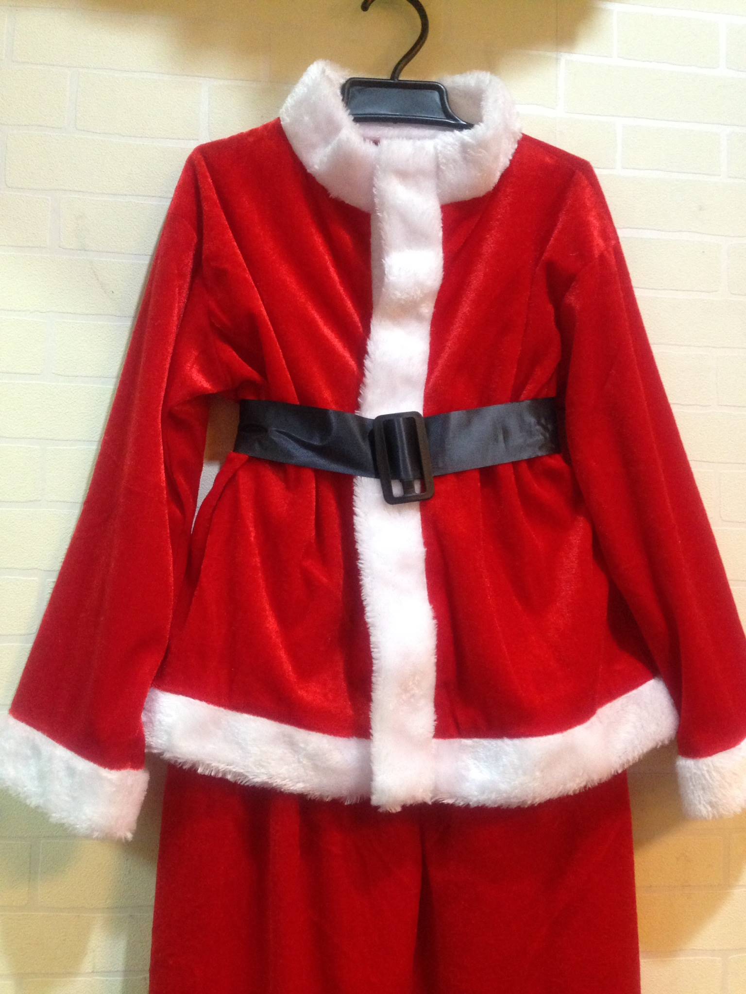 ชุดซานต้าชาย ผ้าเนื้อดีแต่งขนฟูสีขาว