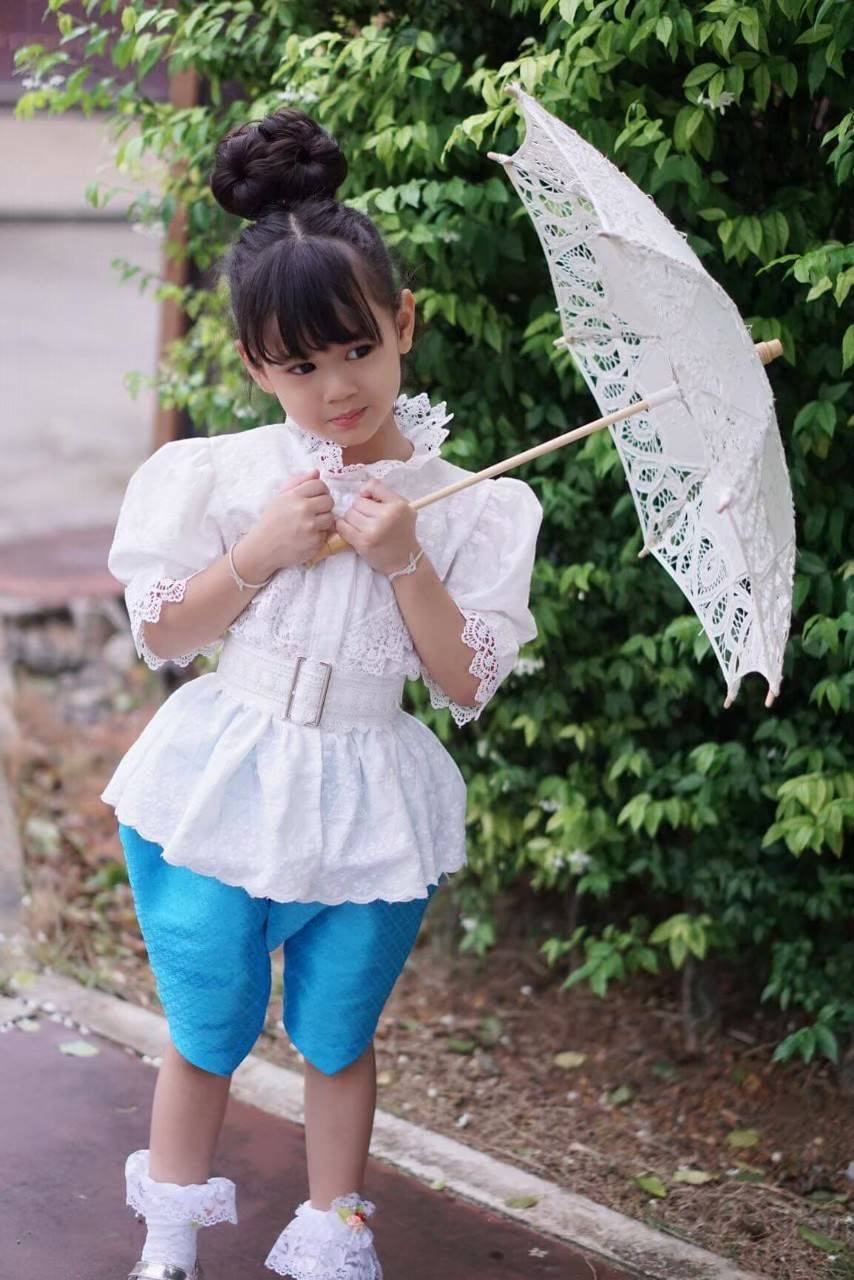 ชุดไทยเด็กหญิง รุ่นละอองฟ้า