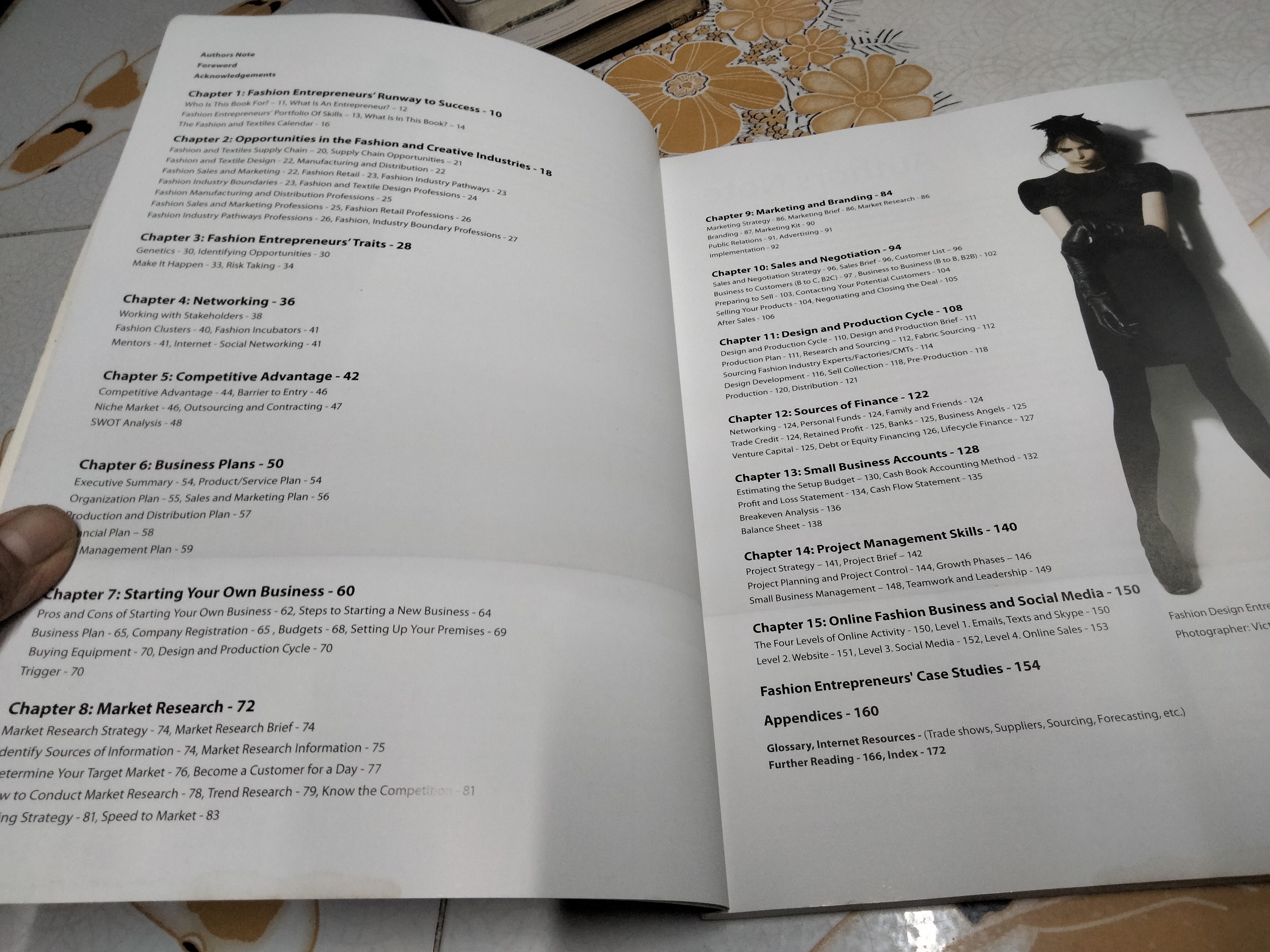 Fashion Entrepreneur : Sandra Burke 2nd edition 2013. Fashion Designs Series book 4