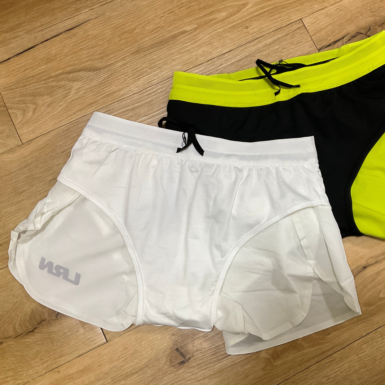 กางเกงวิ่งขาสั้น 3" น้ำหนักเบา แห้งไว มีซับใน วิ่งมาราธอนได้ทุกระยะ (F09)