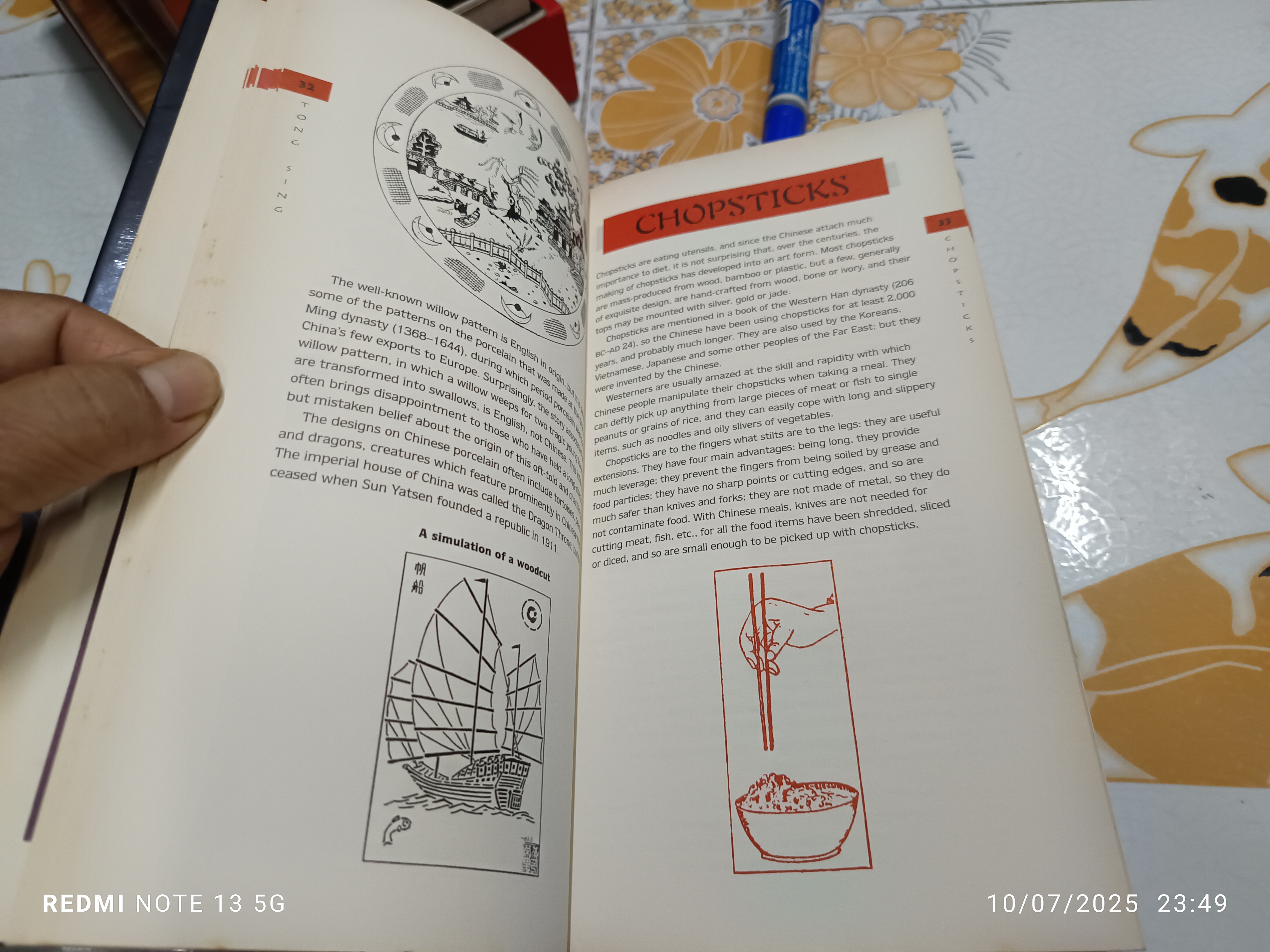 Tong Sing : The Book of Wisdom Based on the Ancient Chinese Almanac **สินค้าหมด**