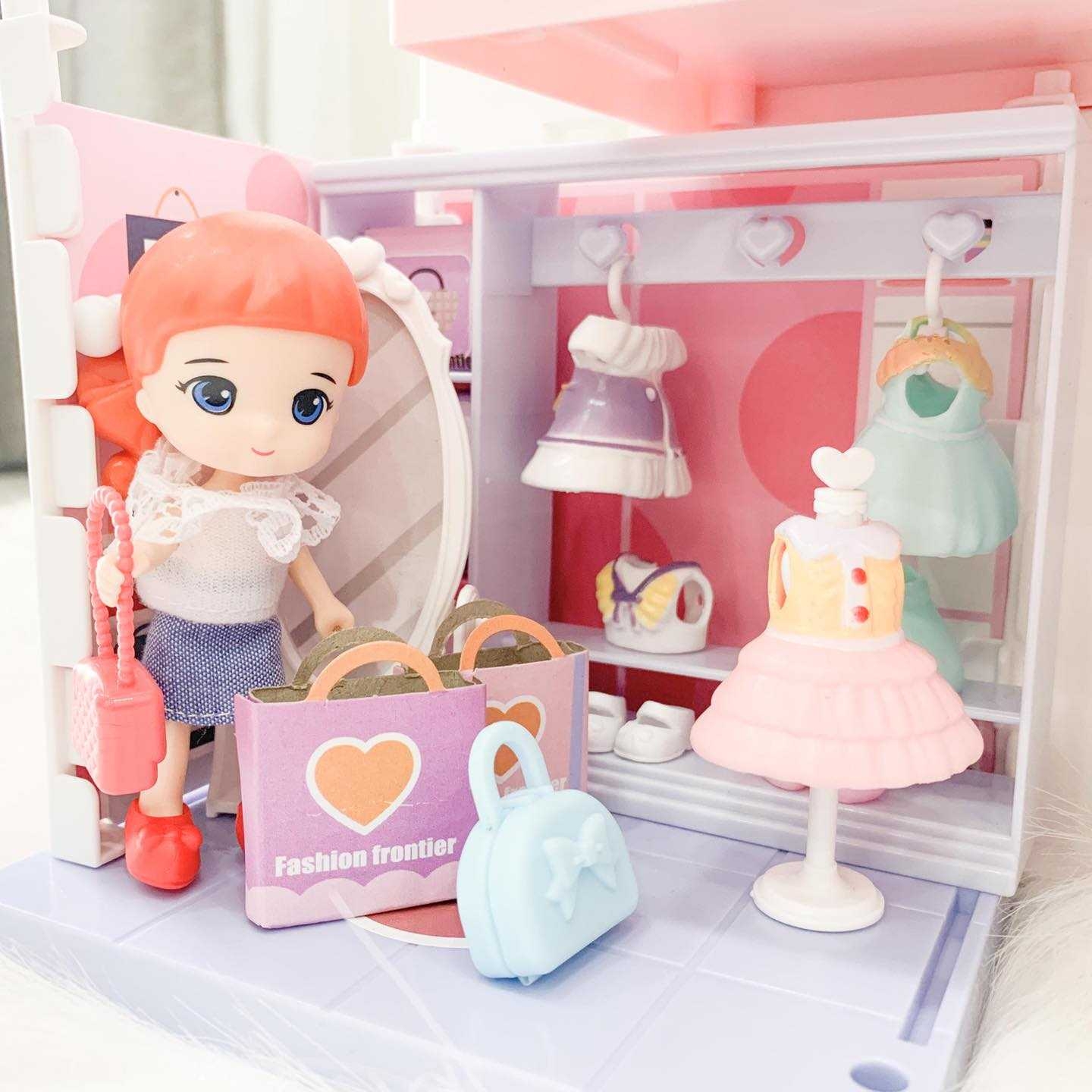 บ้านตุ๊กตา ตุ๊กตาเปลี่ยนชุดได้