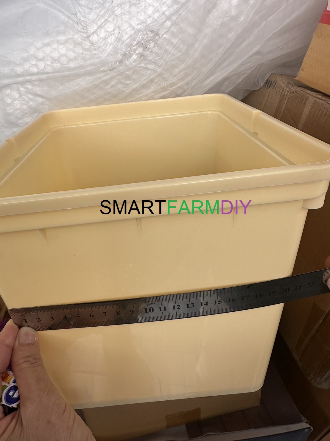 ถังปลูกไฮโดร dutch bucket 1 รูใหญ่ สีครีม