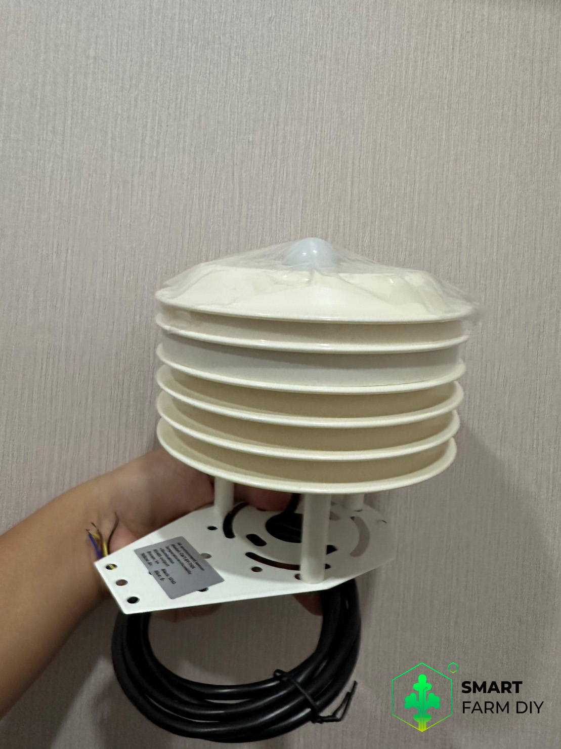 เซนเซอร์วัดอุณหภูมิ ความชื้น แสง และอื่น กลางแจ้งแบบจานมีครีปครอบ RS485