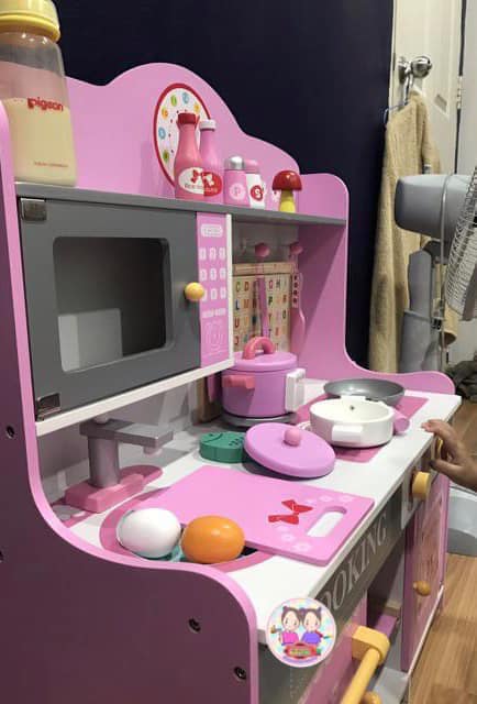 ชุดครัวไม้ใหญ่ อุปกรณ์ครบครัน