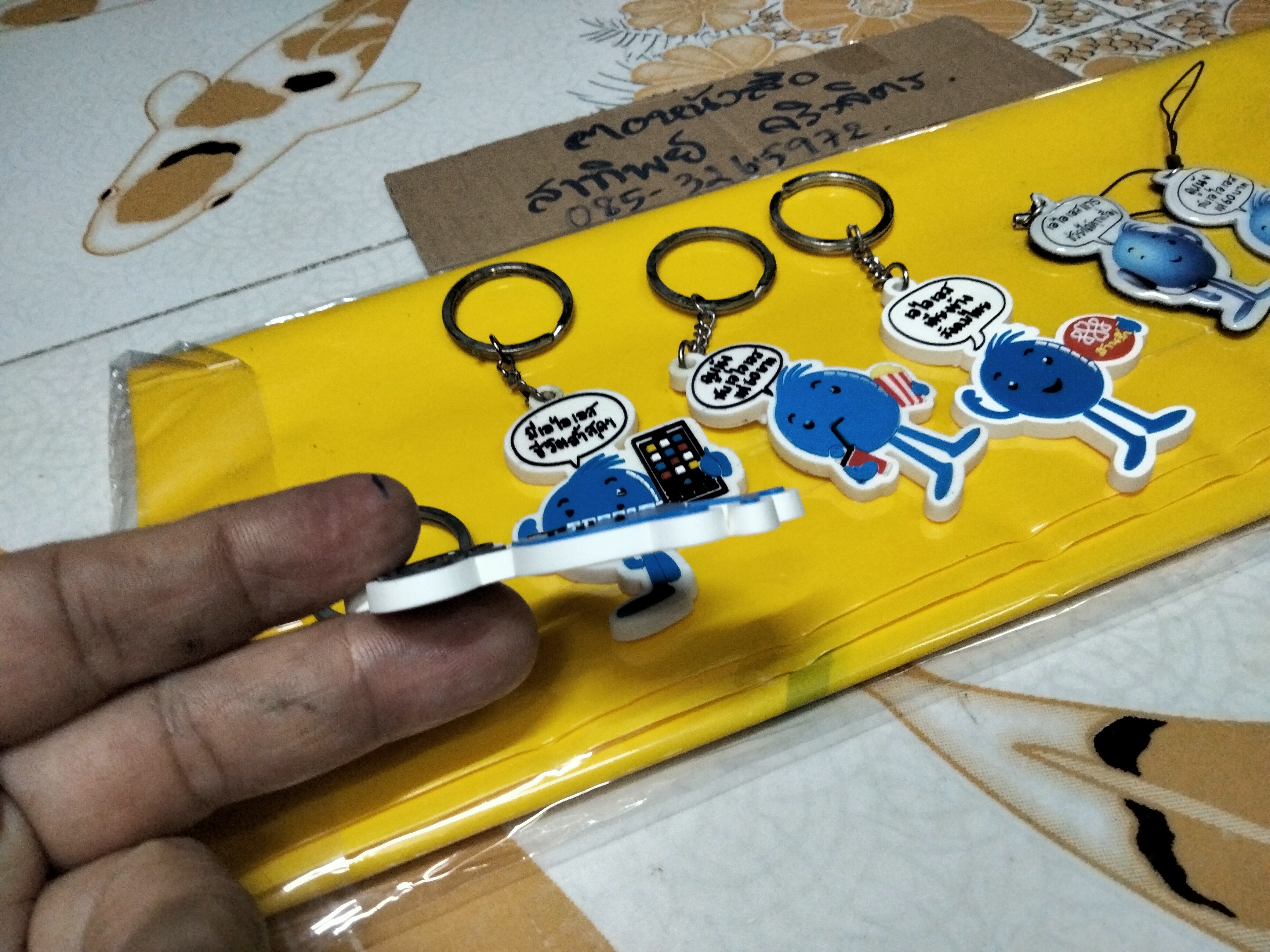 พวงกุญแจ+สายคล้องโทรศัพท์ AIS ที่ระลึก ของสะสม (ขายรวม 6 แบบ)