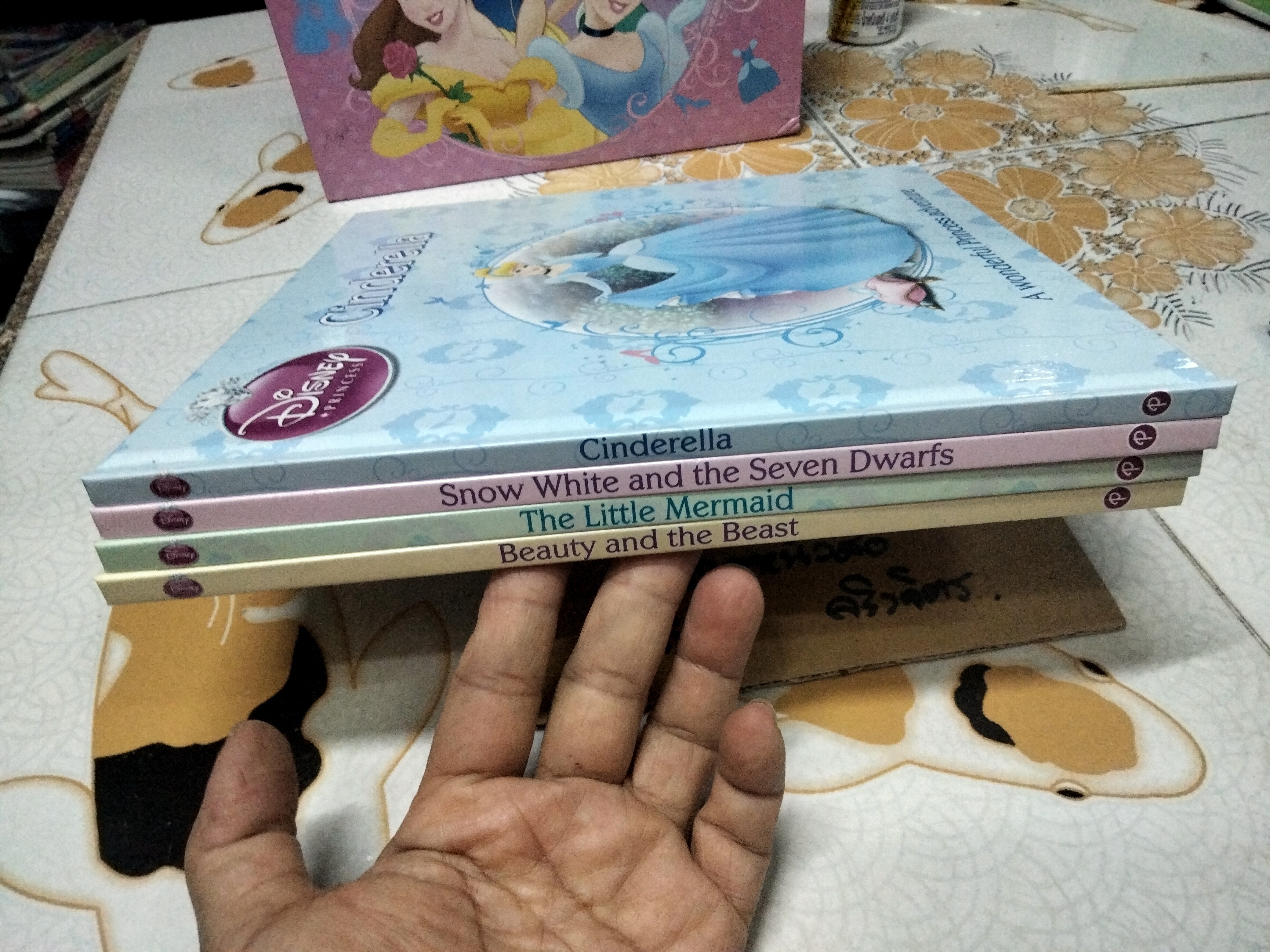 หนังสือชุดนิทานเจ้าหญิง Wonderful World of Princesses ฉบับภาษาอังกฤษ 4 เรื่อง (Box set) **สินค้าหมด**
