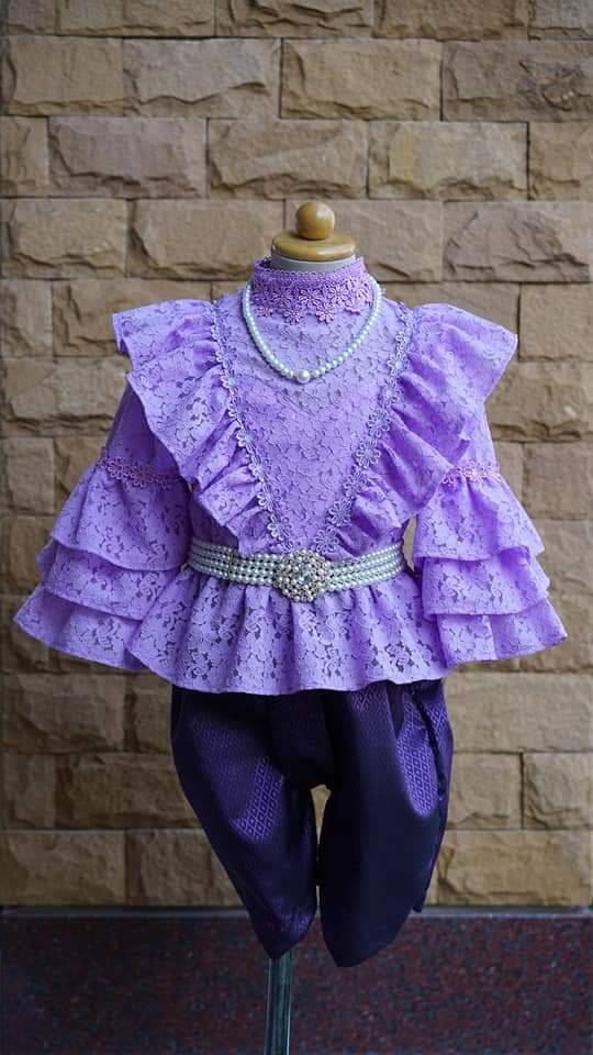 ชุดไทยเด็กรัชกาลที่ 5 ลูกไม้นิ่ม