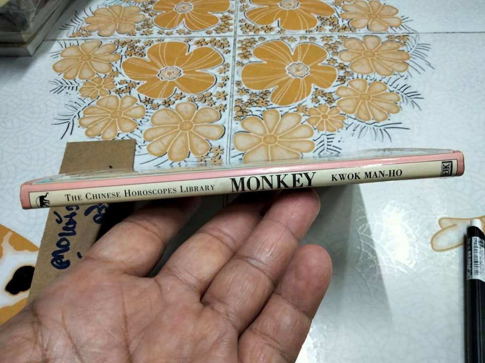 The Chinese Horoscope Library - MONKEY by KWOK MAN-HO **สินค้าหมด**
