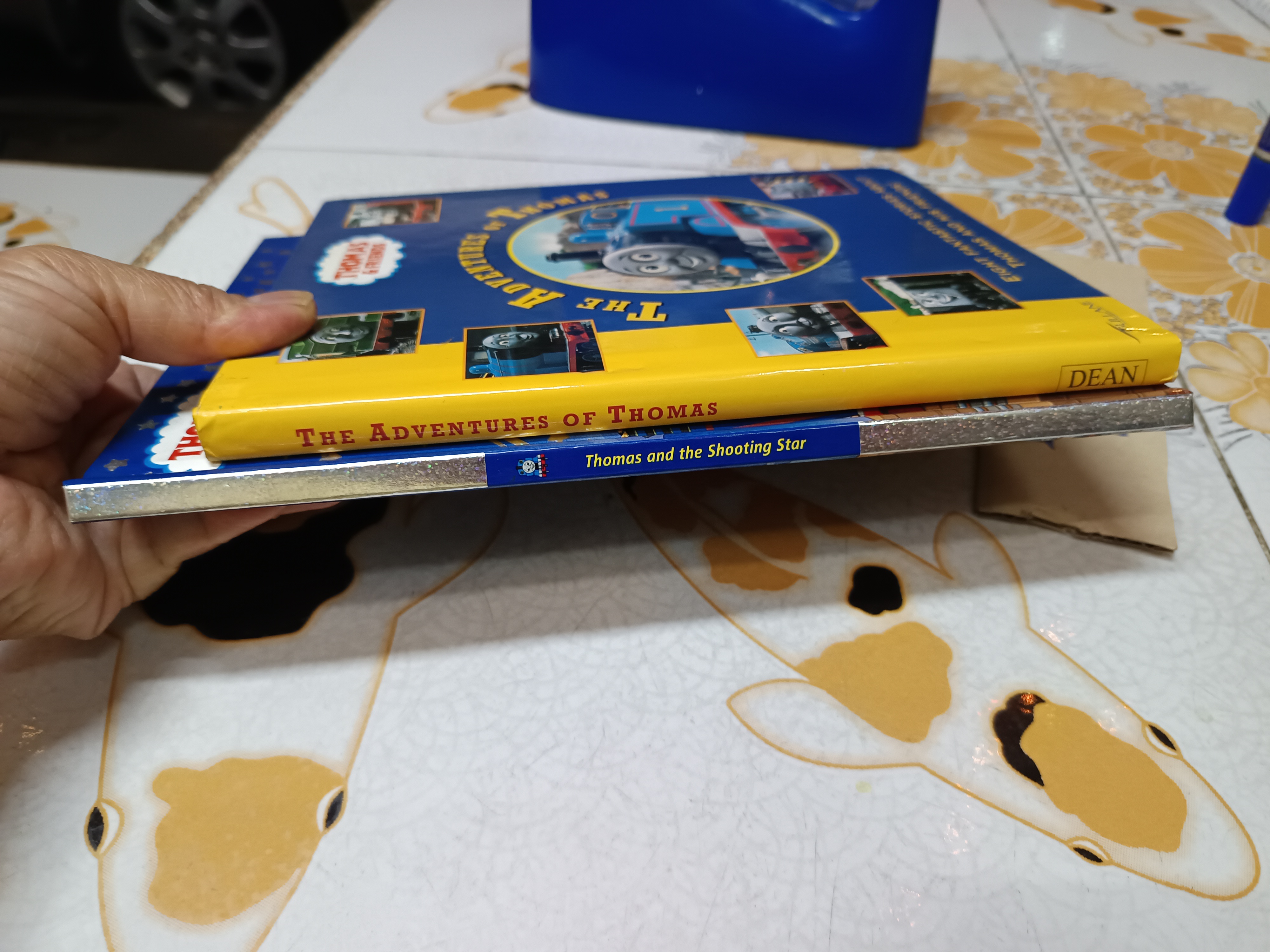 ขายรวม 2 เล่ม Thomas & Friends ปกแข็ง / The Adventures of Thomas + Thomas and the Shooting Star