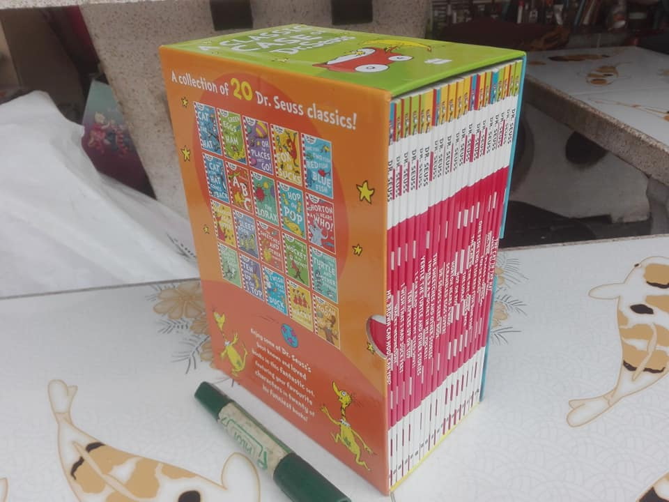 A Classic Case Of Dr Seuss Collection (20 Books Box Set) ** ชุดนี้ ขาดไป 1 เล่ม ลำดับที่ 7 - ABC
