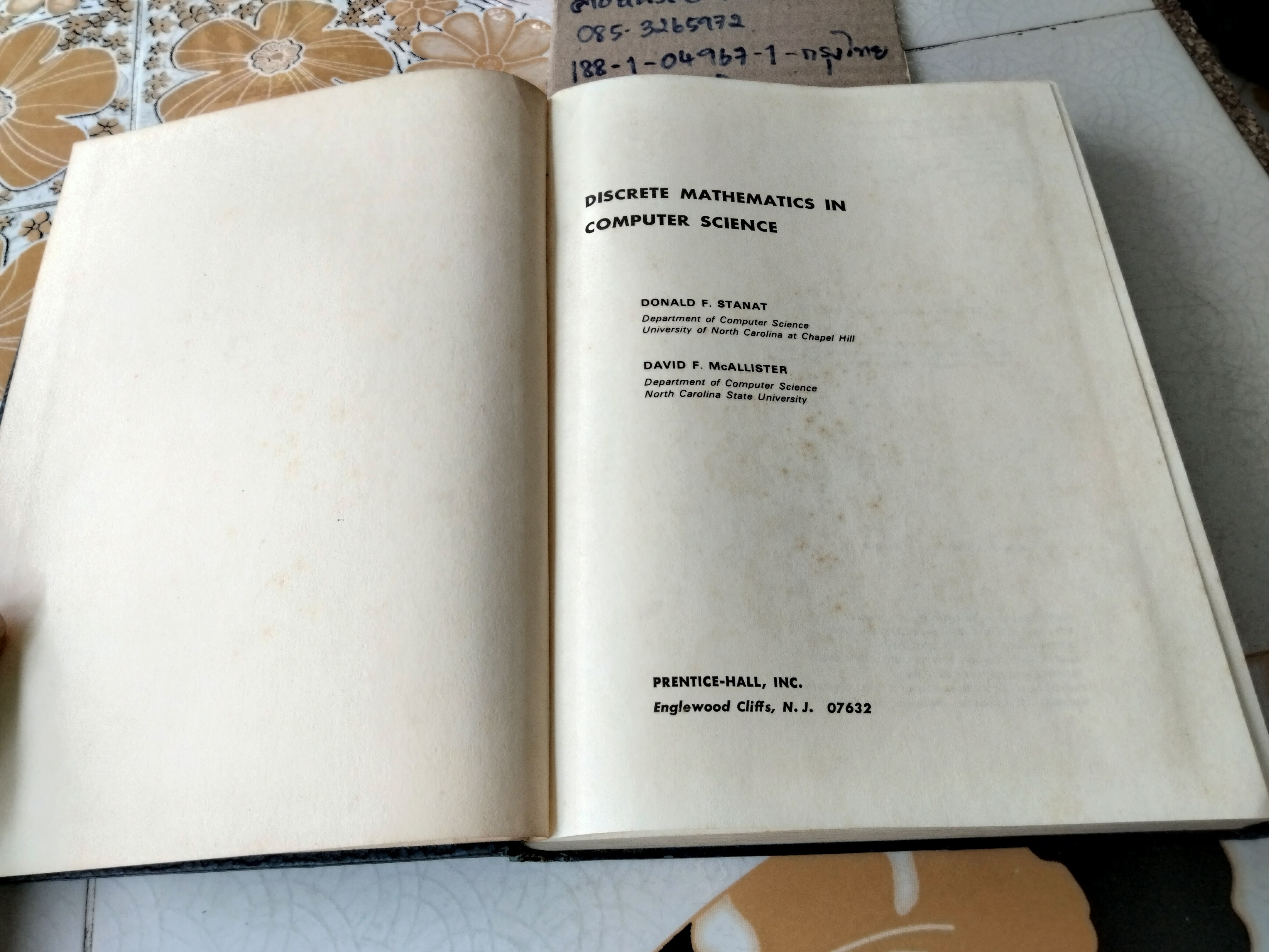 Discrete Mathematics in Computer Science by Donald F. Stanat **สินค้าหมด**