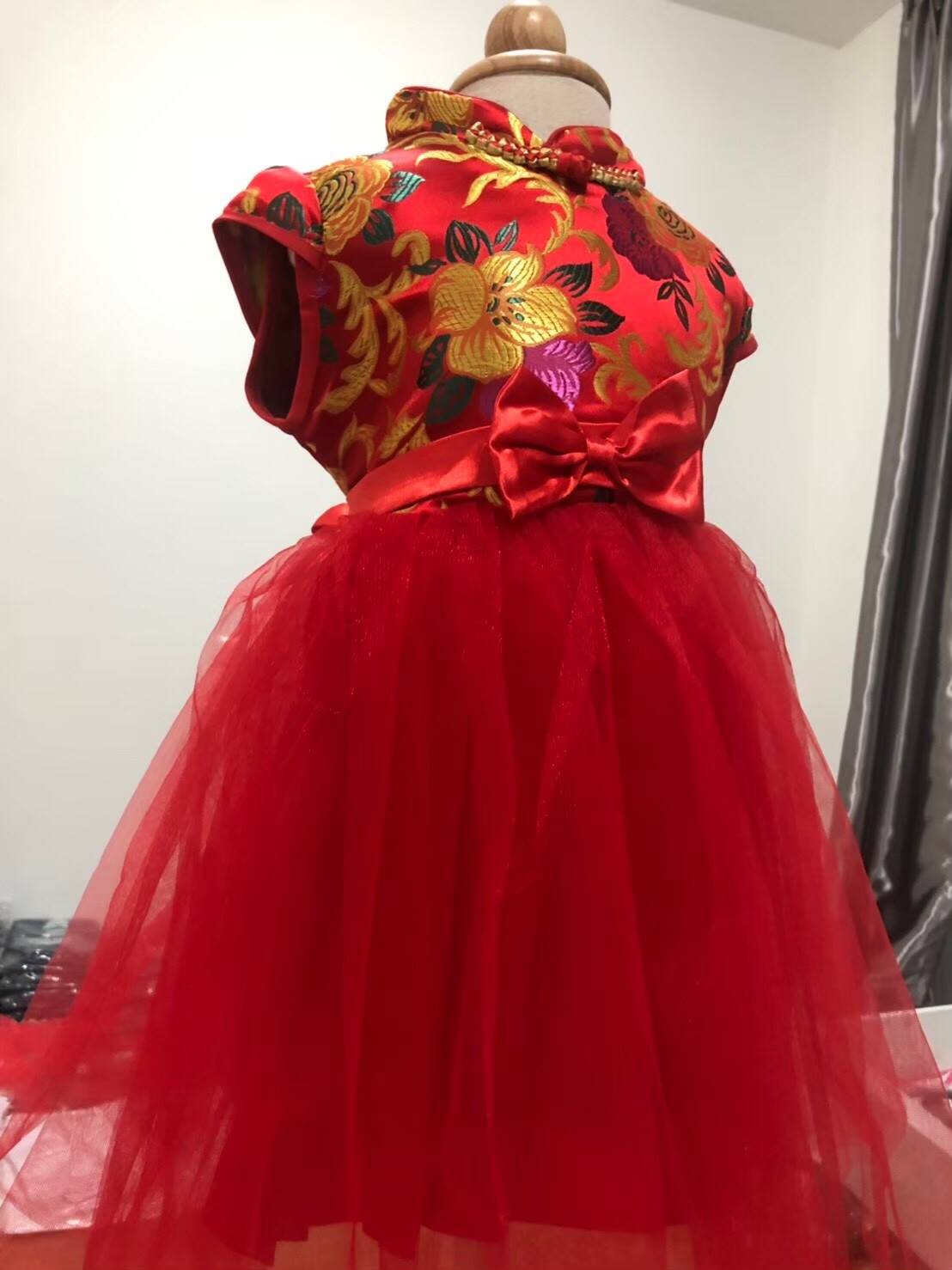 กี่เพ้าเด็กหญิงฟรุ้งฟริ้ง