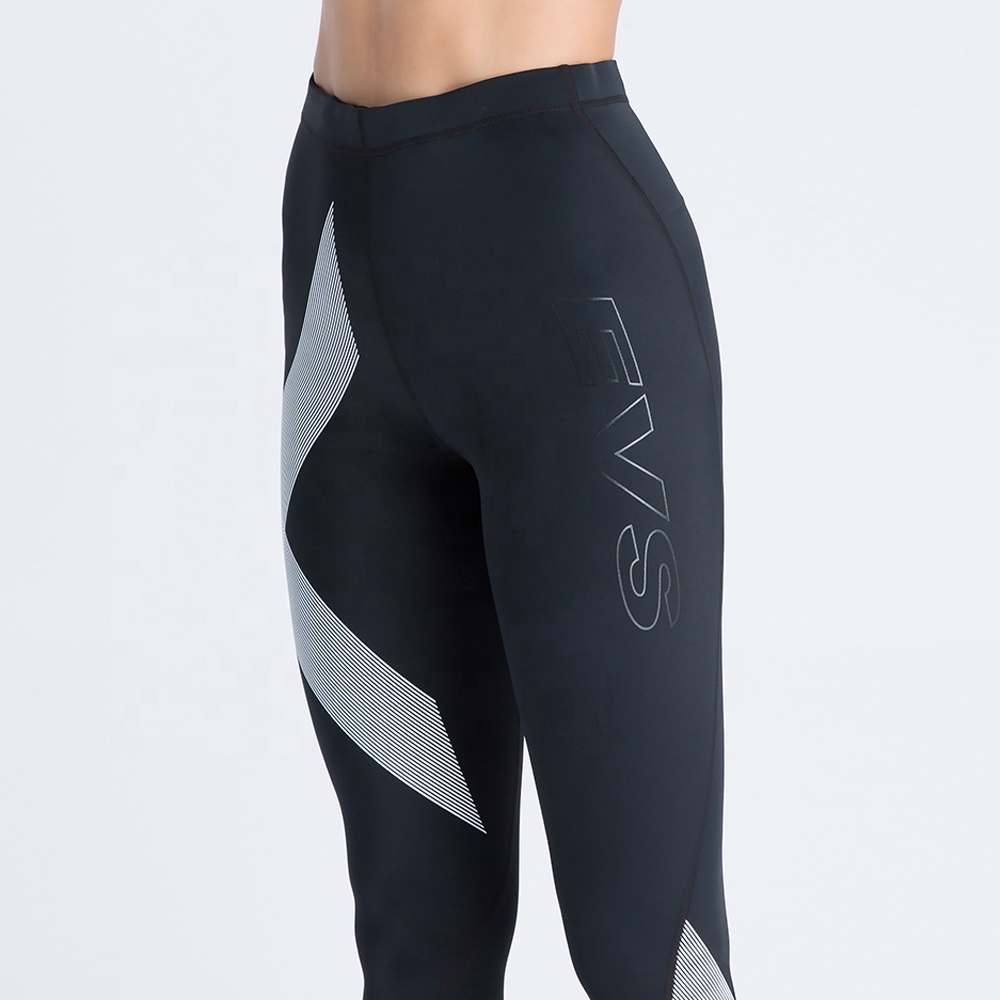 กางเกงวิ่งรัดกล้ามเนื้อผู้หญิง สำหรับวิ่ง เล่นโยคะ รุ่นขายาว EVS Women Compression Tights Move White/Red/Black(G09)