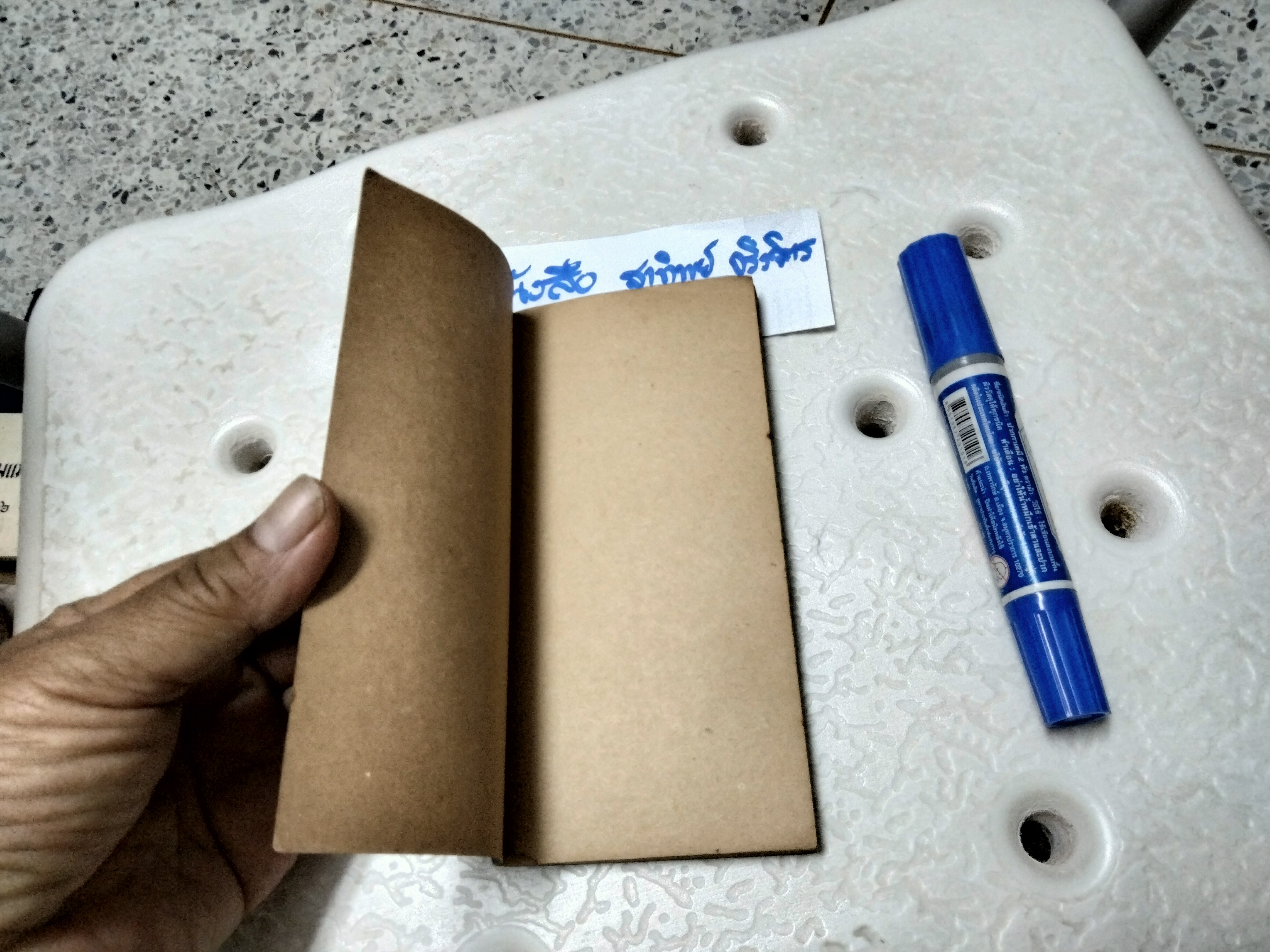 ตำราทำขนมสำหรับเลี้ยงน้ำชา โดย หม่อมเจ้าสิบพันพารเสนอ โสณกุล ...อภินันทนาการแก่ผู้ซื้อ"รุ้งทอง" พิมพ์ครั้งที่ 5/ 2514 **สินค้าหมด**