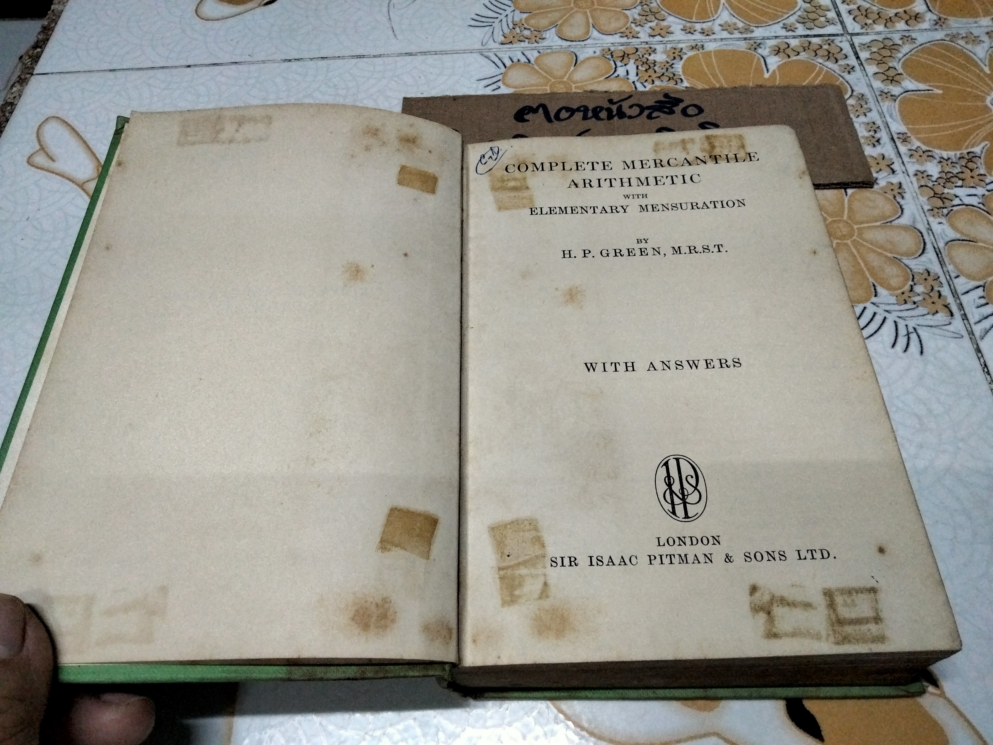 Pitman's Complete Mercantile Arithmetic - HP Green , with answers พ.ศ. 2505