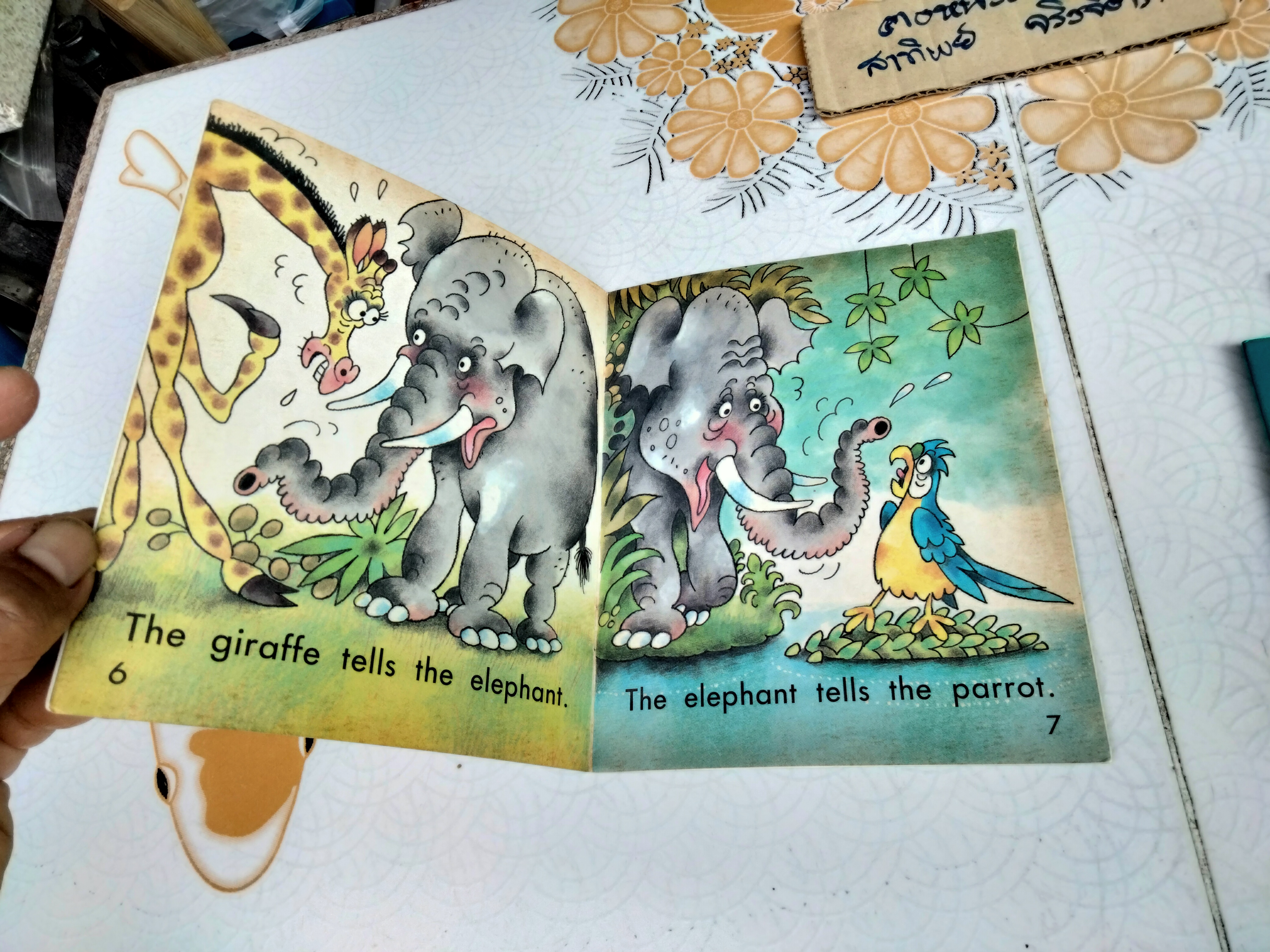 Sunshine Books (level 1 - มีแค่ 64 เล่มจาก 80 เล่ม/ชุด)) - Story by Joy Cowley First Published 1986 หนังสือนิทานภาษาอังกฤษ สำหรับเด็ก อ่านง่าย **สินค้าหมด**