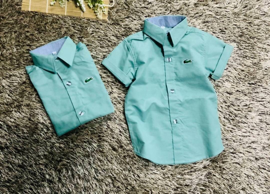 เสื้อเชิ้ตเด็กแขนสั้น