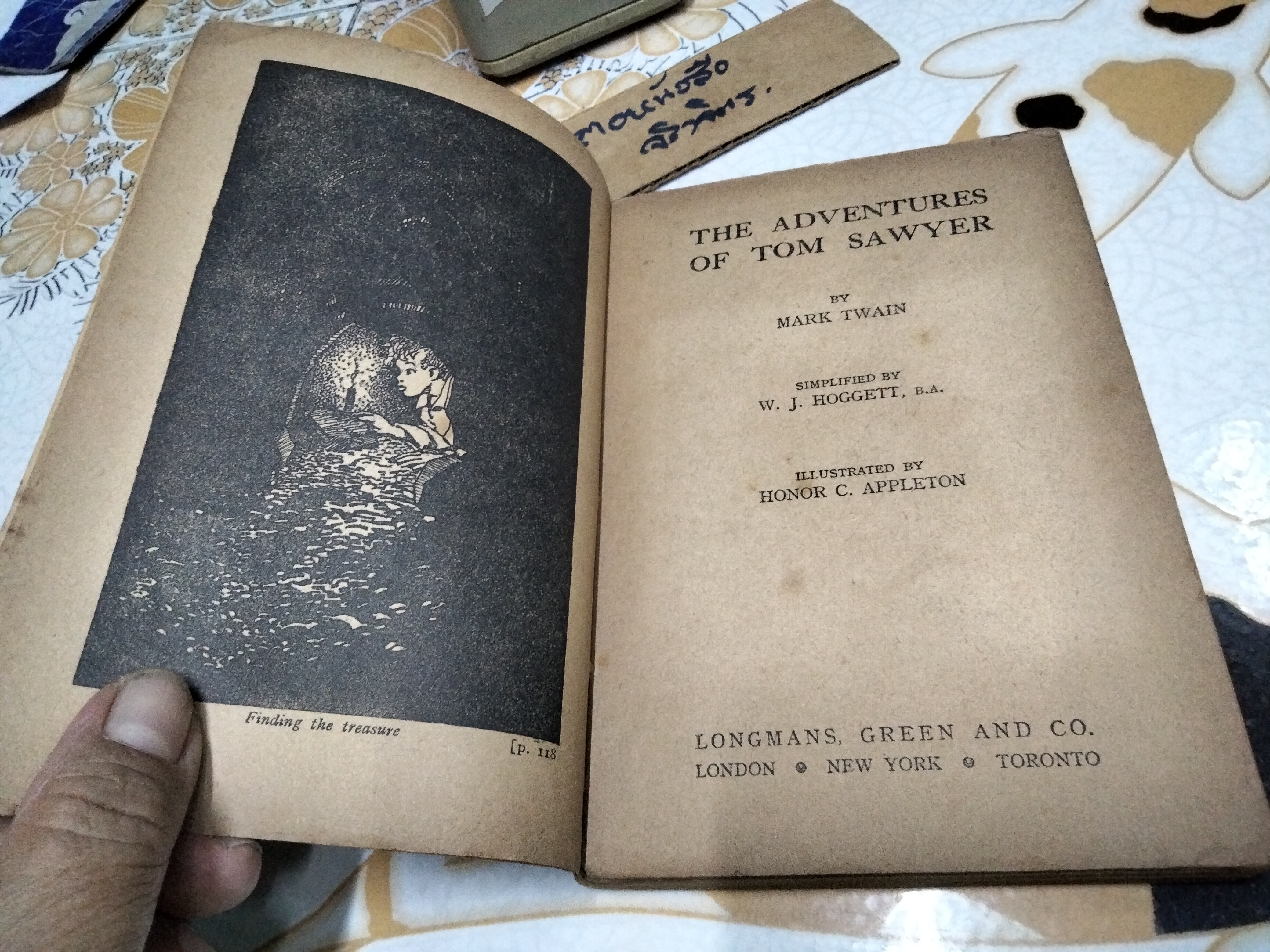 The adventures of Tom Sawyer Longmans' simplified, English series ,1954.