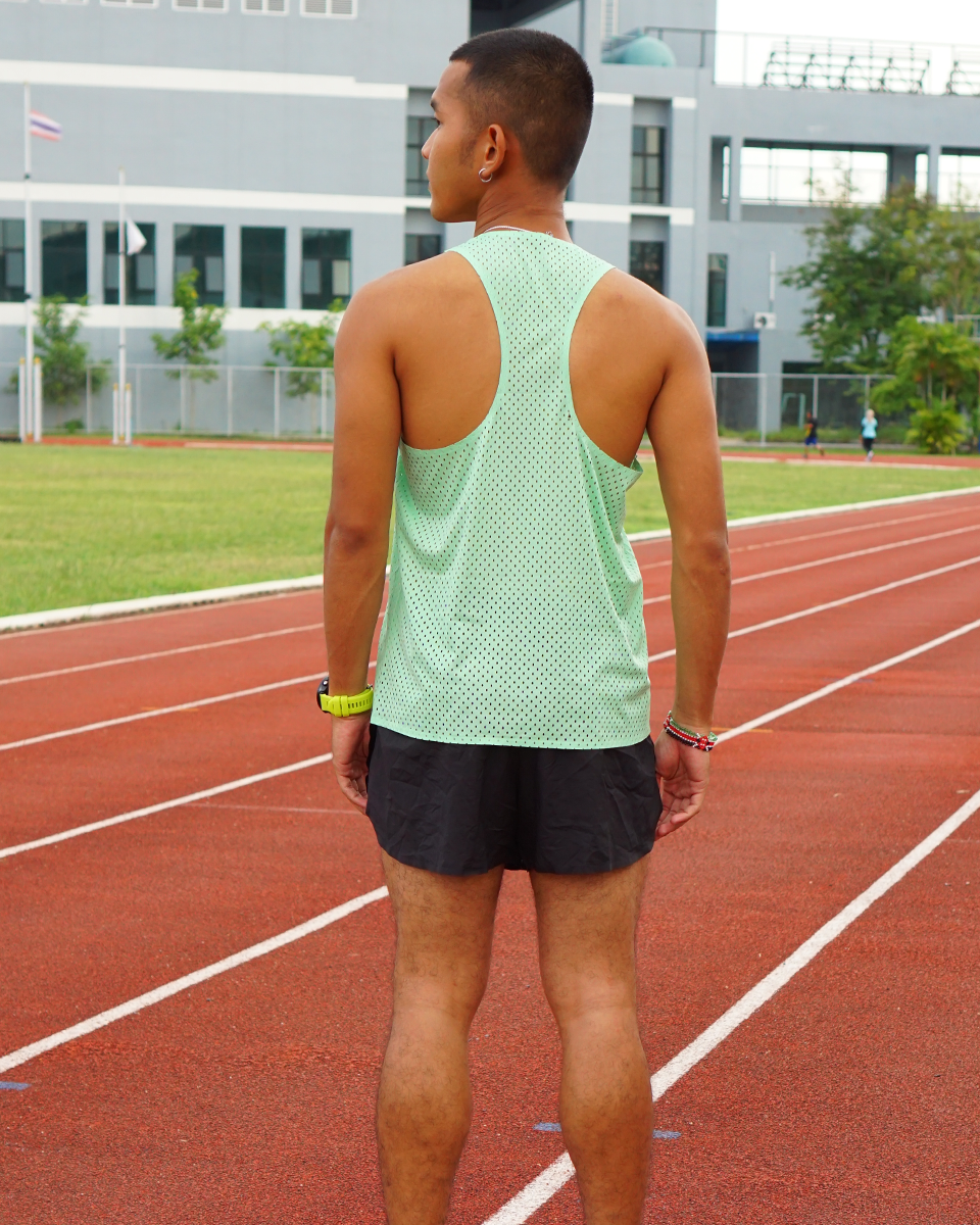เสื้อกล้ามวิ่ง เสื้อกล้ามออกกำลังกายน้ำหนัก 61 กรัมรูระบายอากาศทั้งตัว เบา แห้งเร็ว (S27)