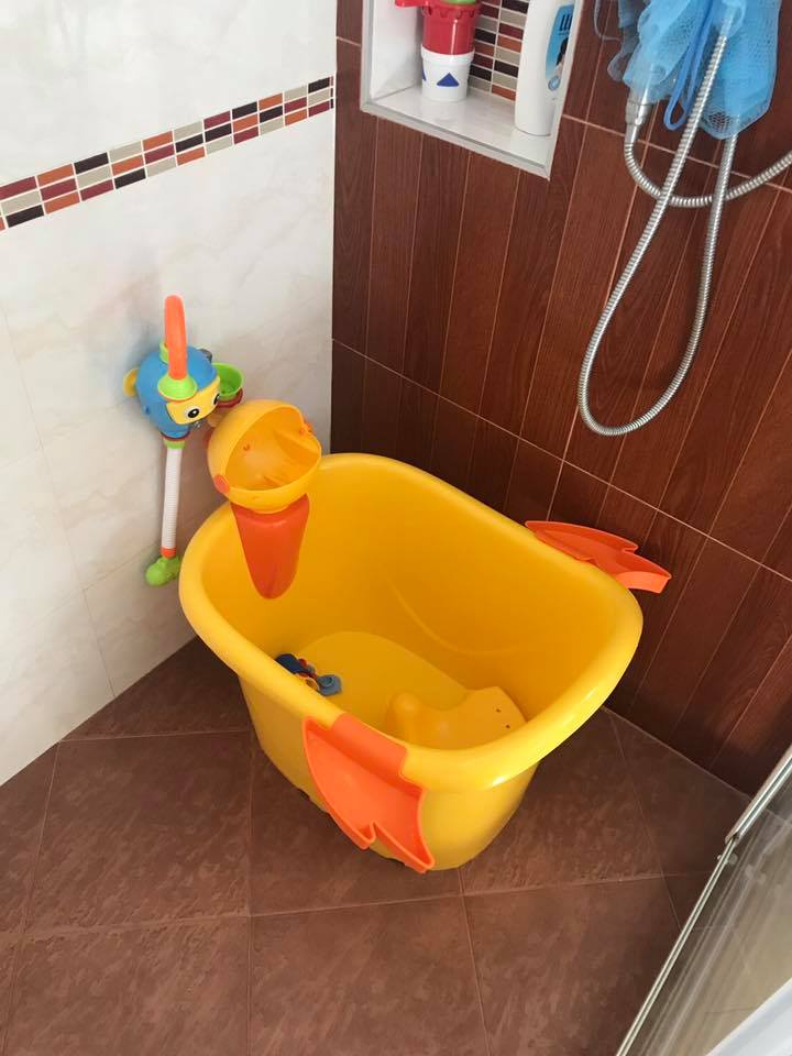 อ่างอาบน้ำเป็ด